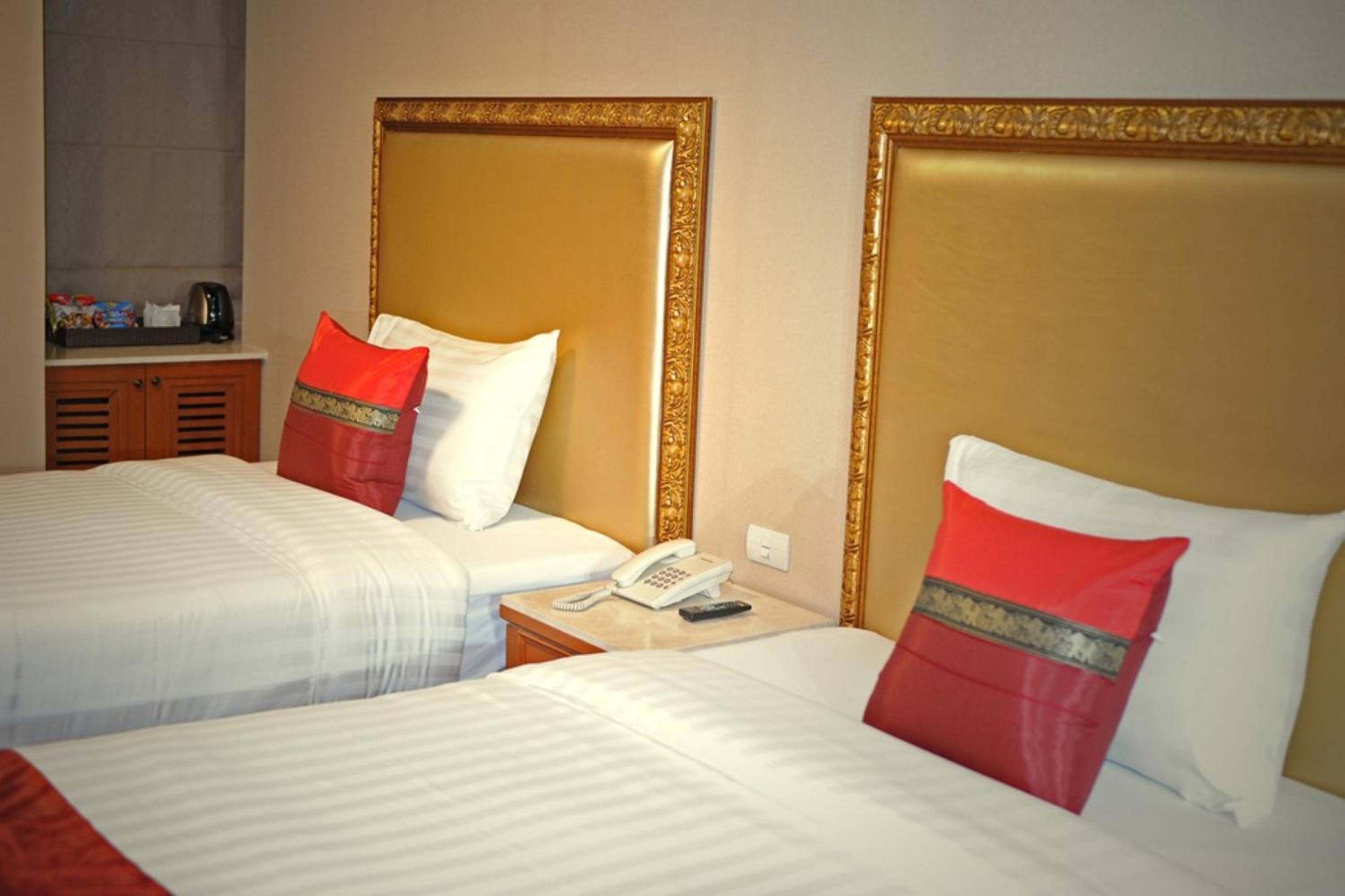 Superior Deluxe Double or Twin Room