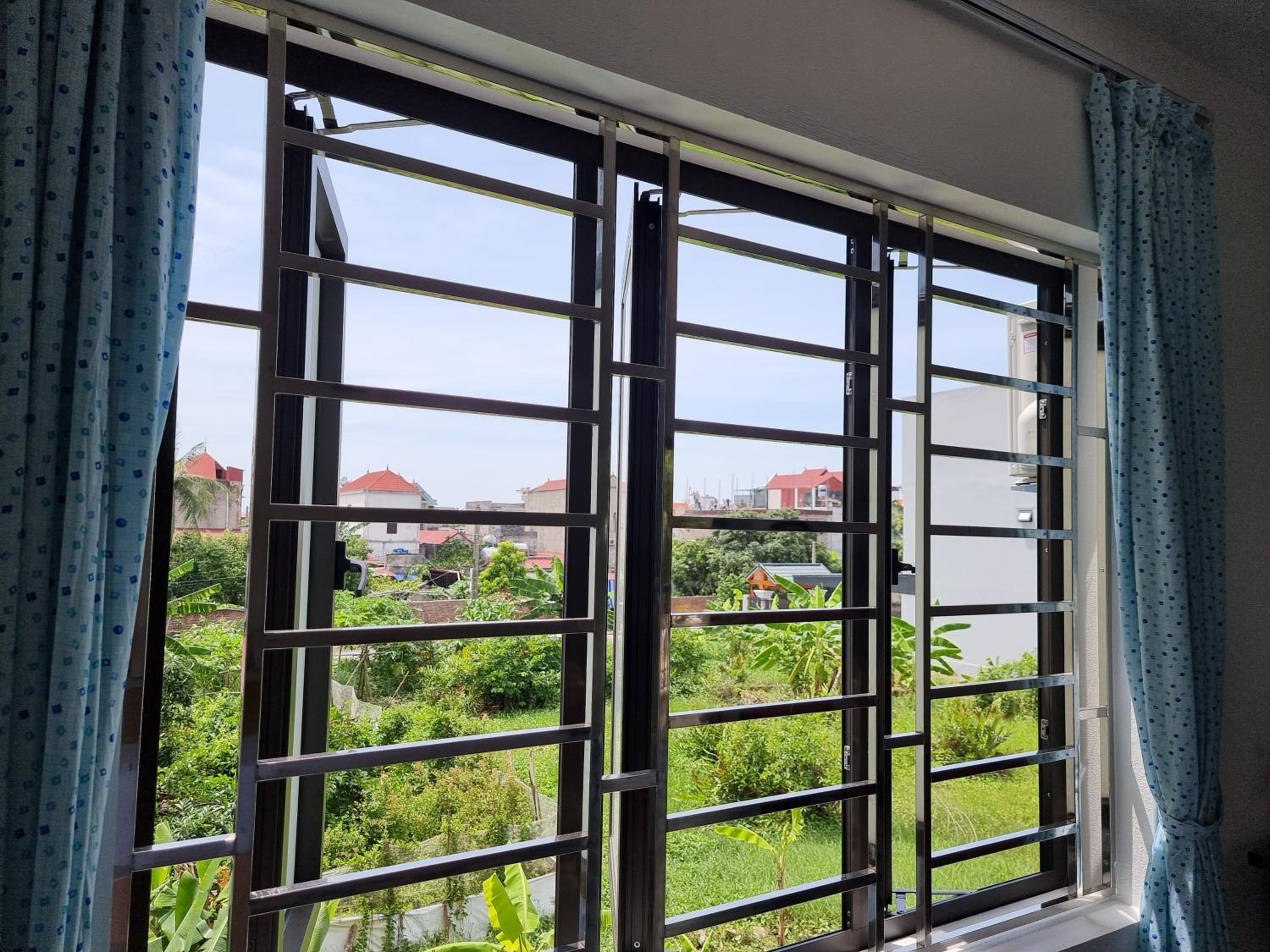 Double Room with Balcony (2 Adults + 1 Child) photo 2