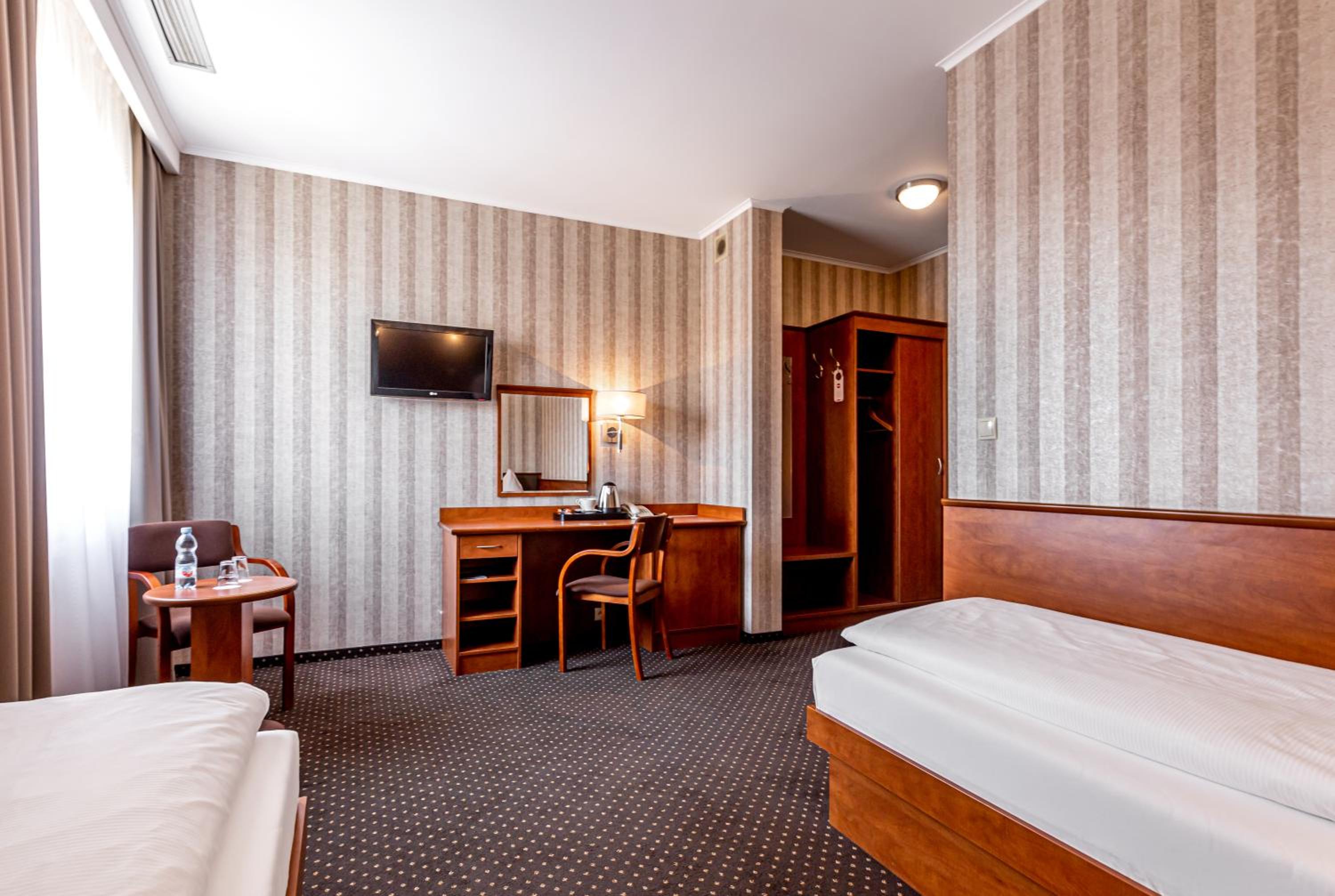 Twin Room photo 2