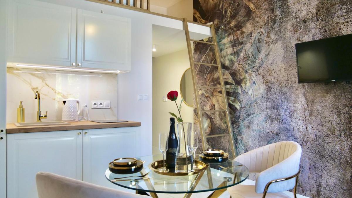 Superior Suite with Mezzanine - Photo 2