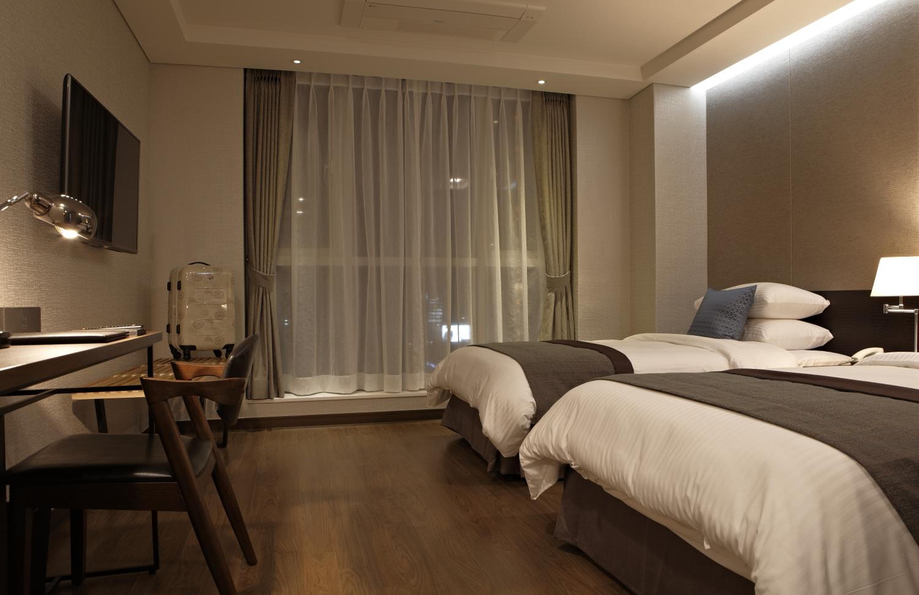 Deluxe Twin Room photo 1