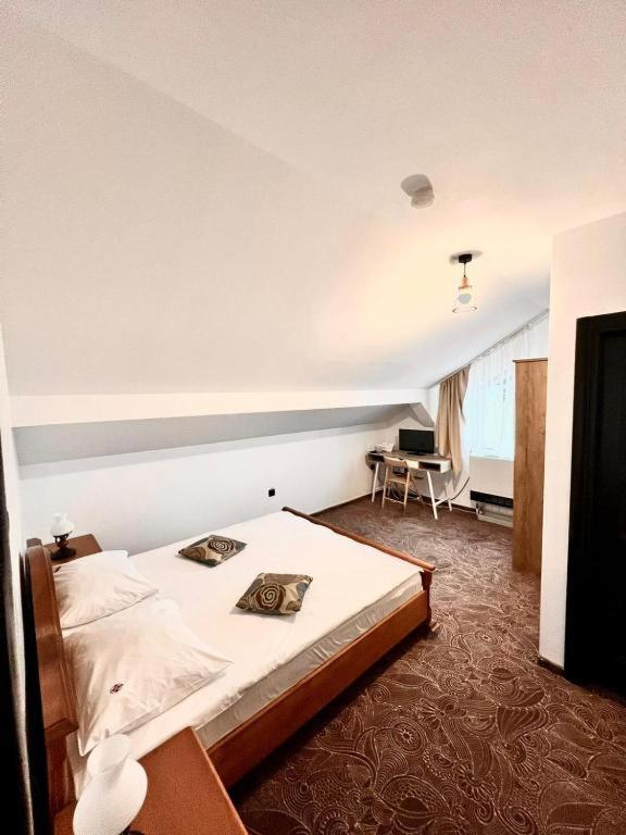 Triple Room with Balcony photo 1