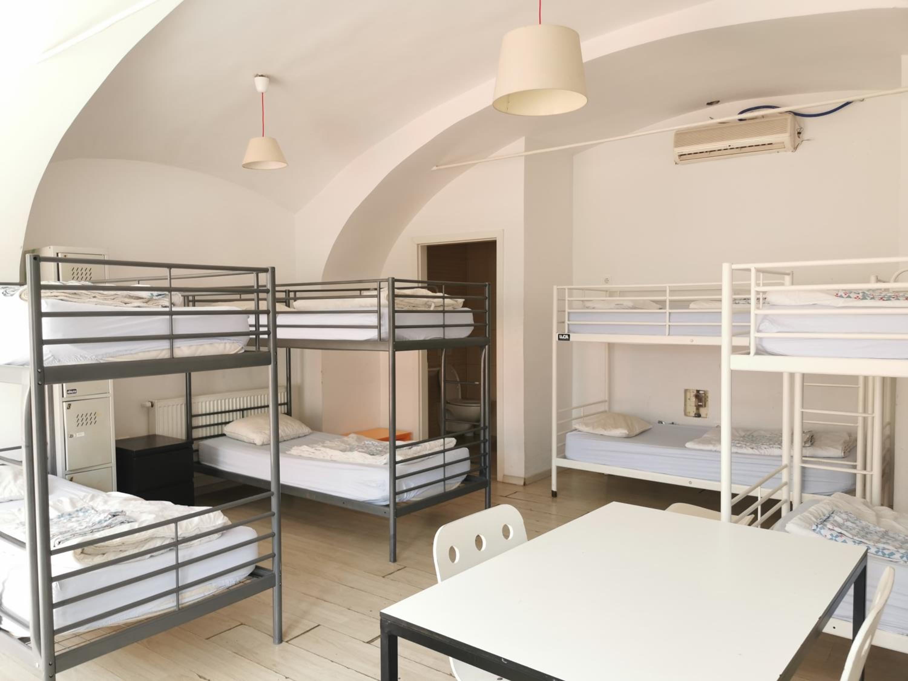 Bunk Bed in 10-Bed Dormitory Room photo 1