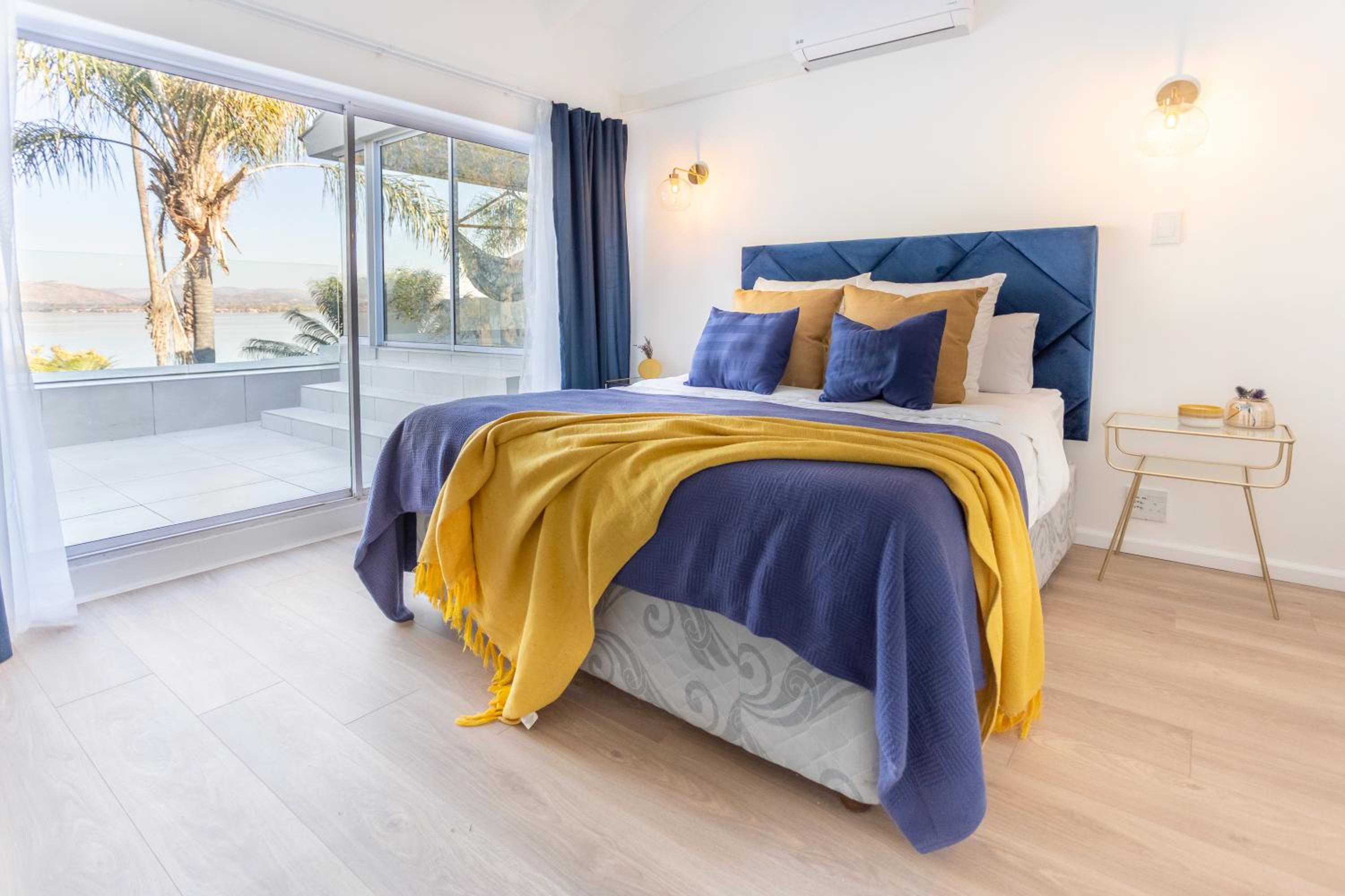Four-Bedroom House photo 1