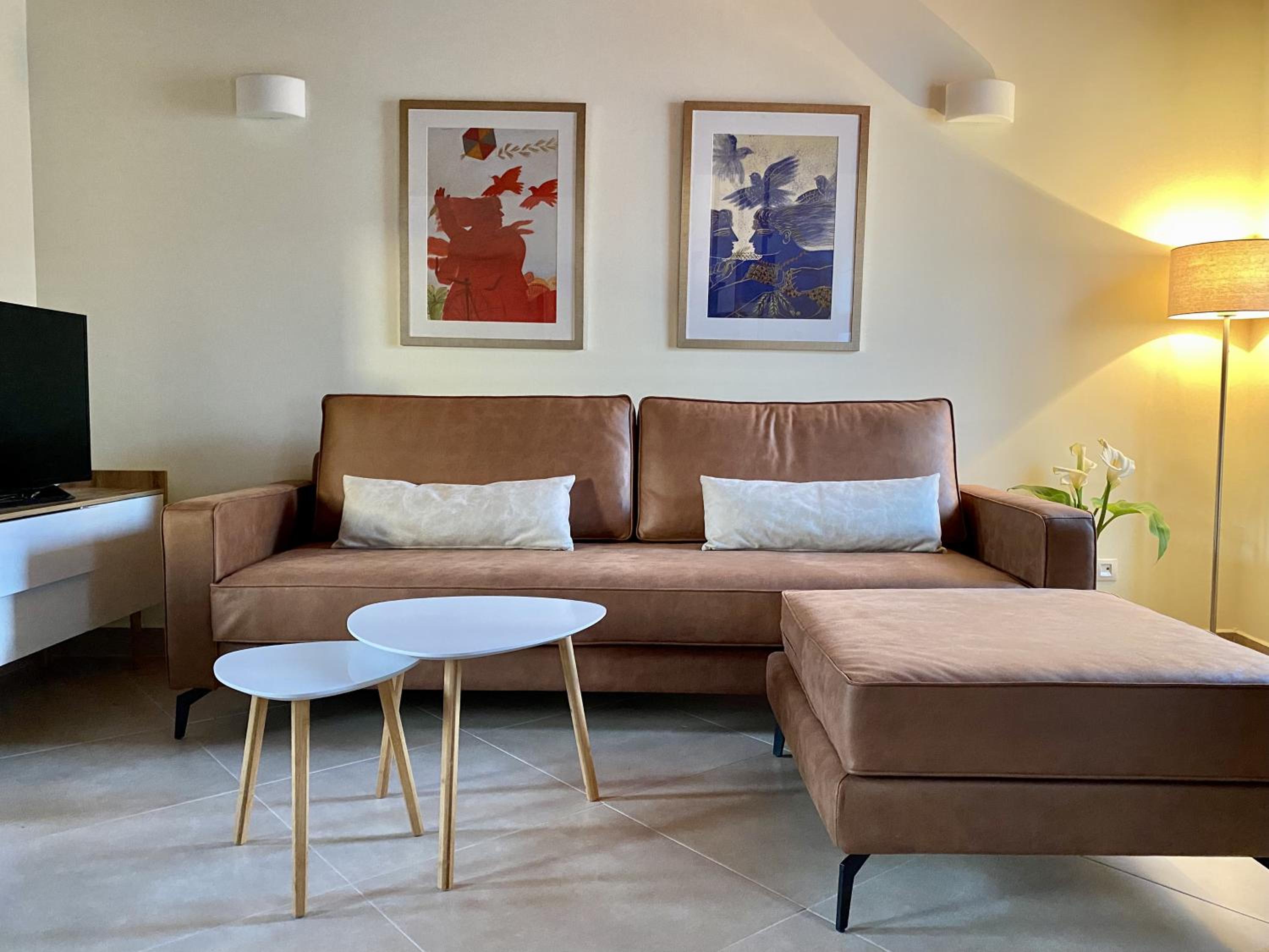 One-Bedroom House photo 1