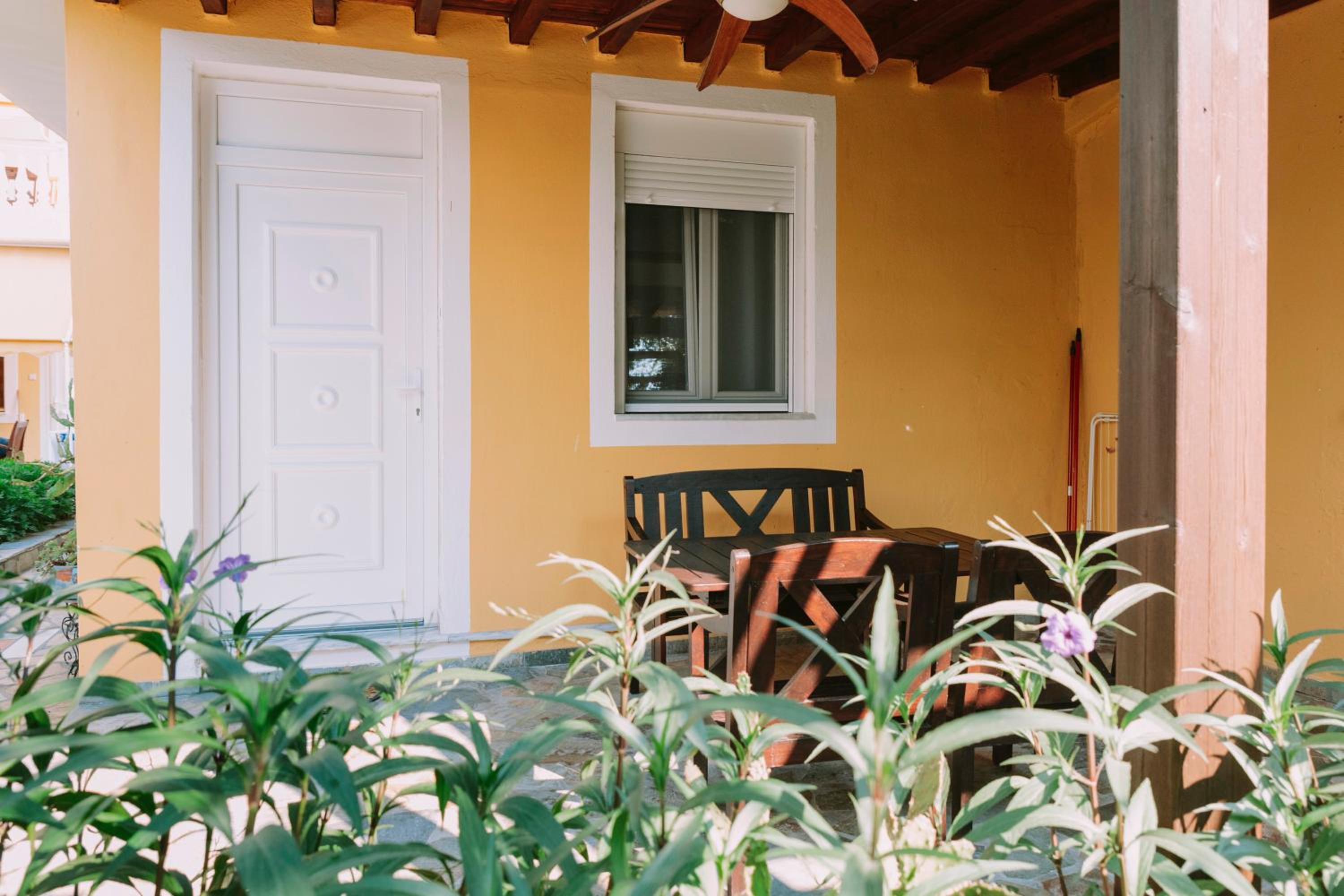 Studio with Garden View photo 3