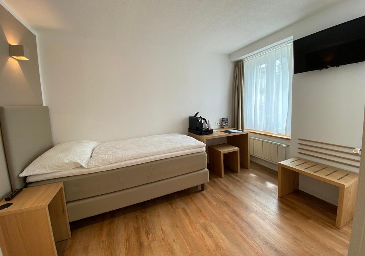 Single Room photo 2