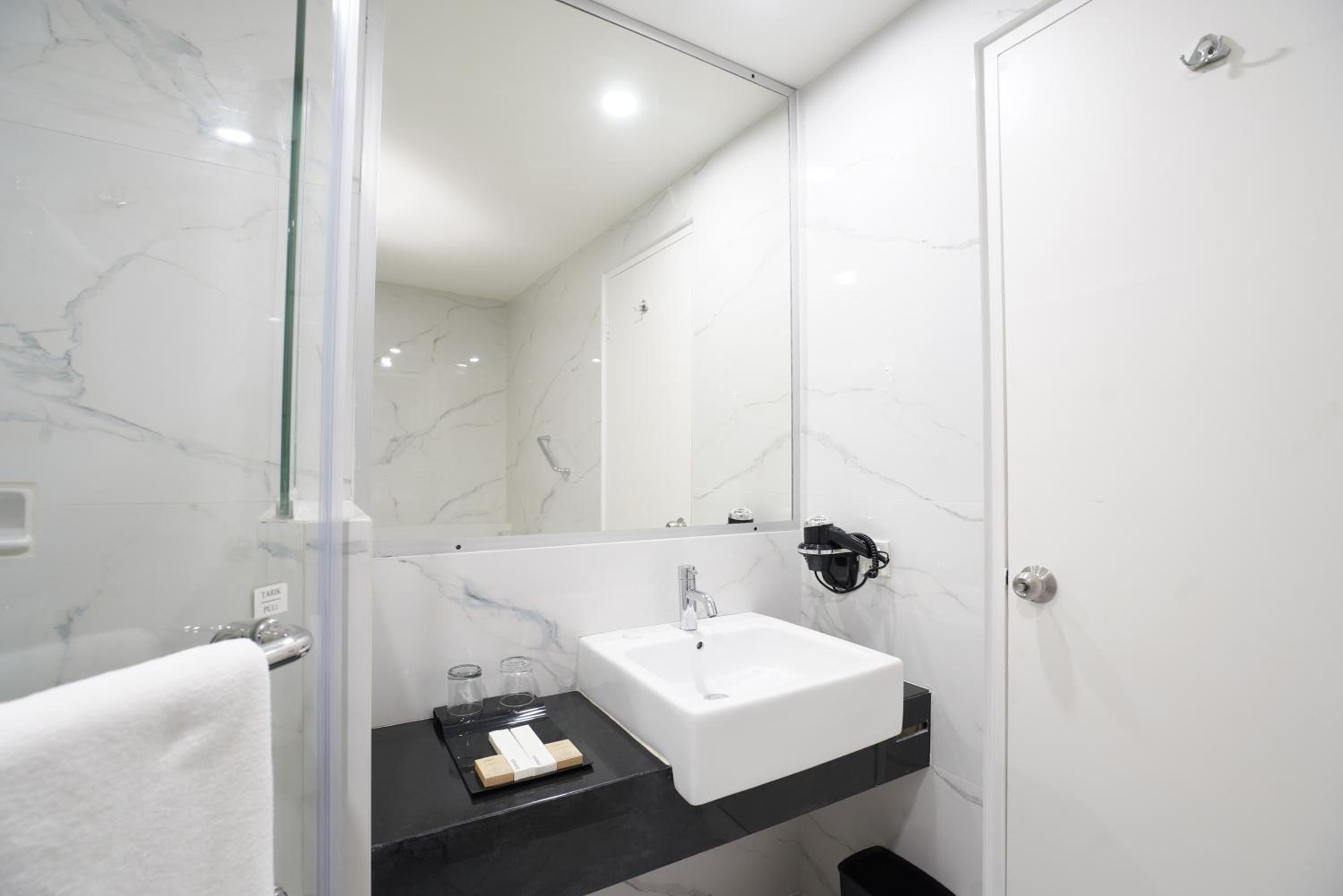 Deluxe Single Room