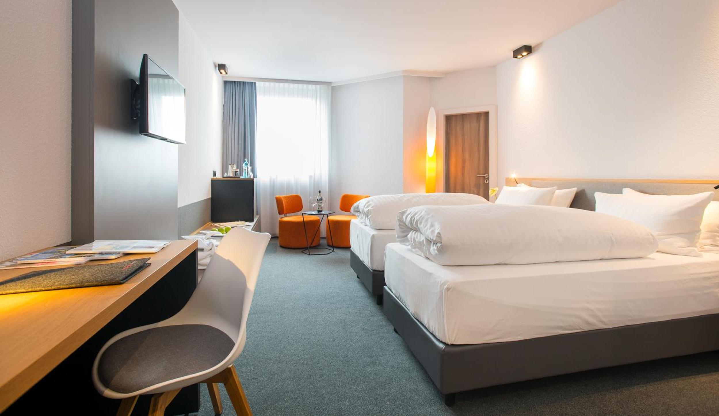 Business Double Room - Photo 1
