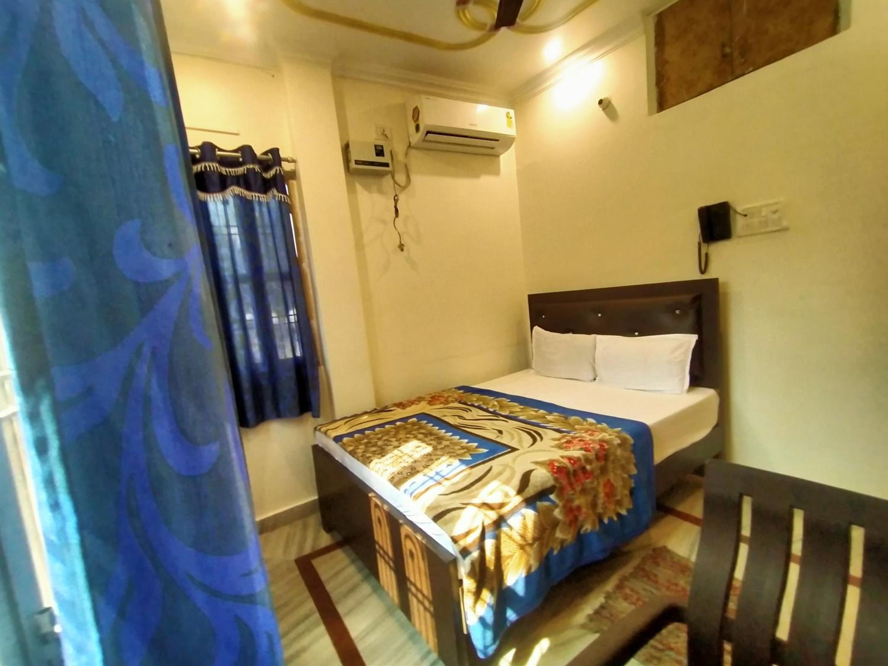 Deluxe Double Room - Photo 9