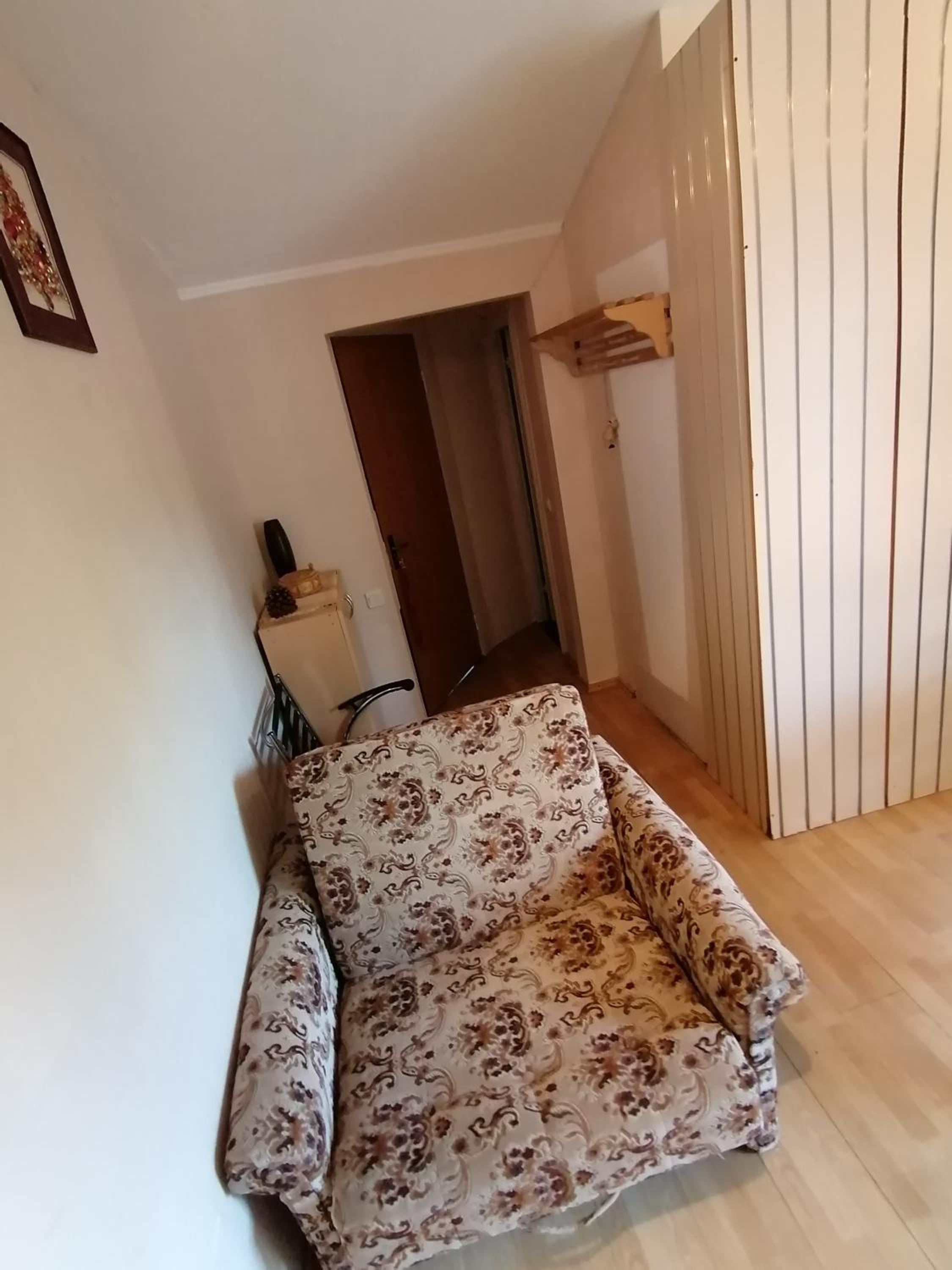 One-Bedroom Apartment with Balcony - Photo 8