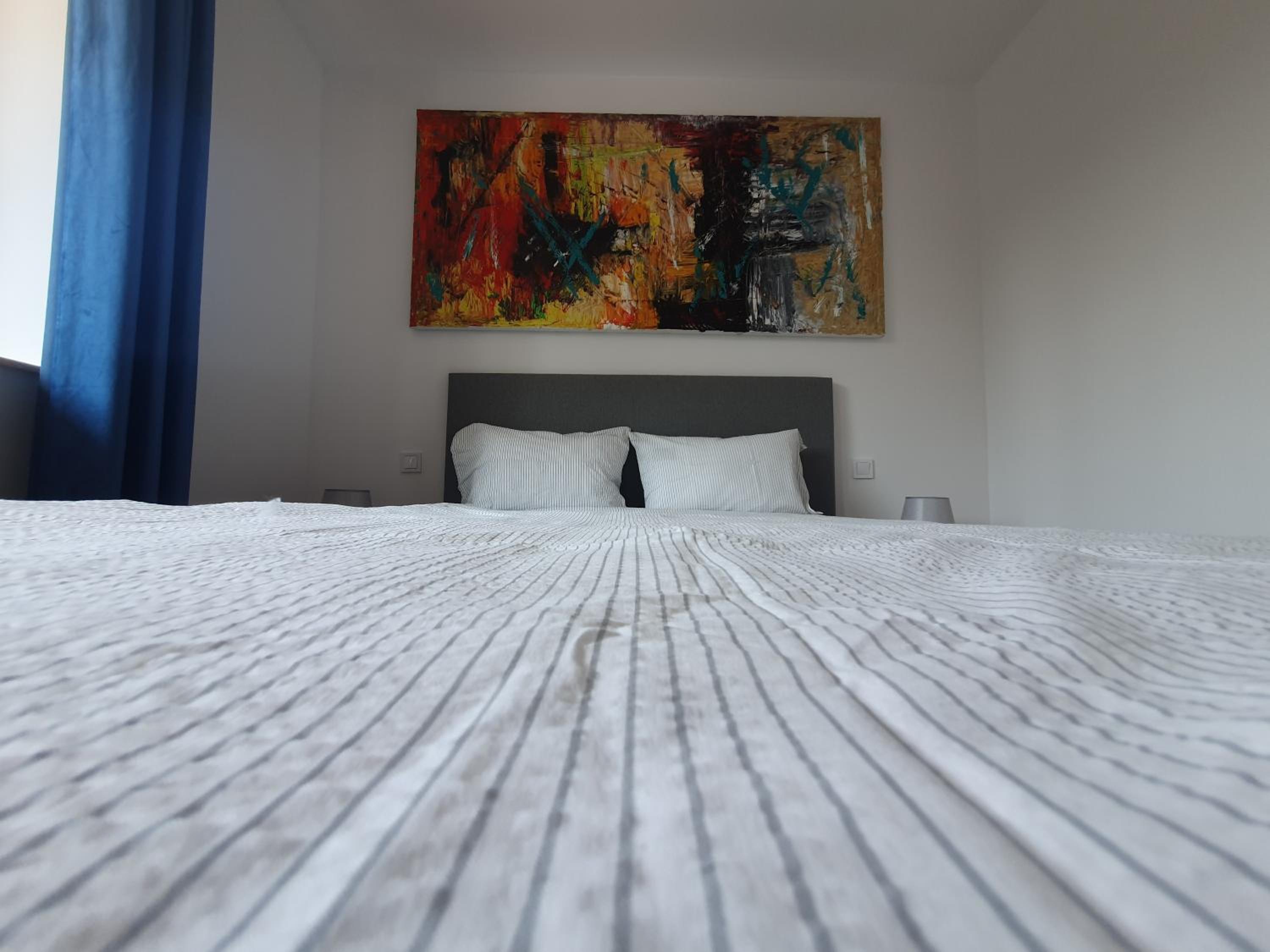 One-Bedroom Apartment - Photo 1