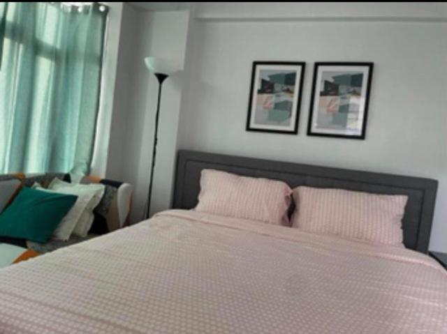 Apartment with Balcony - Photo 9