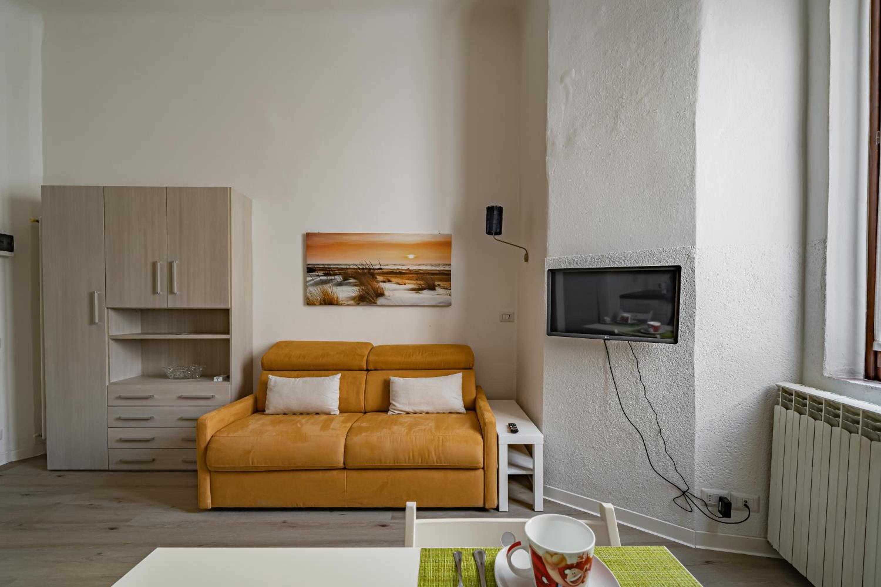 One-Bedroom Apartment