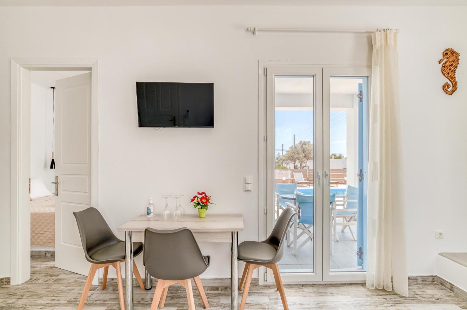 Paros Poolside Retreat - Athena Seaside Heaven photo 3