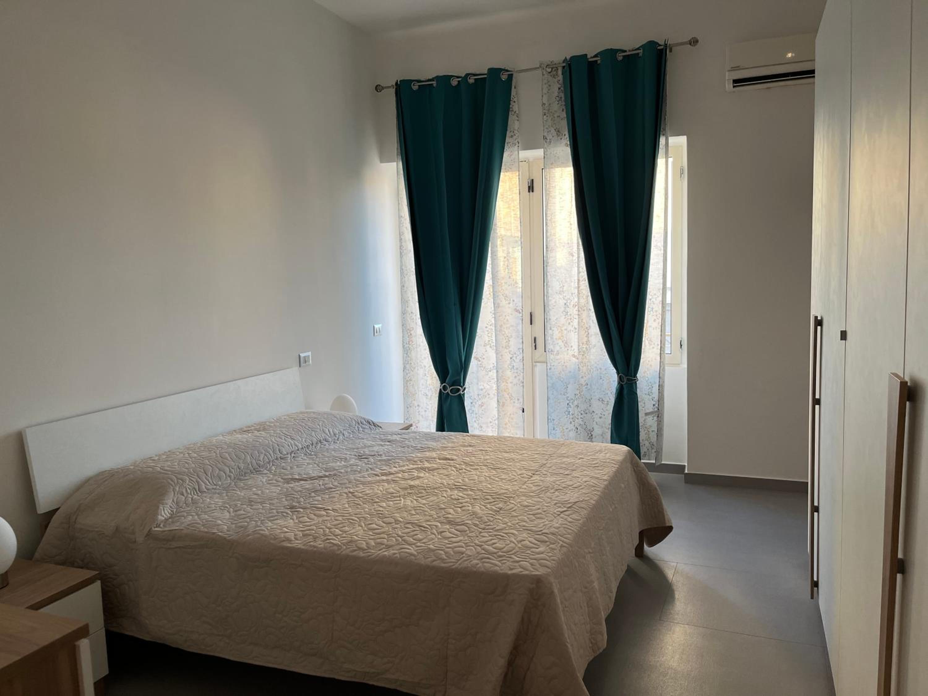 Large Double or Twin Room photo 2