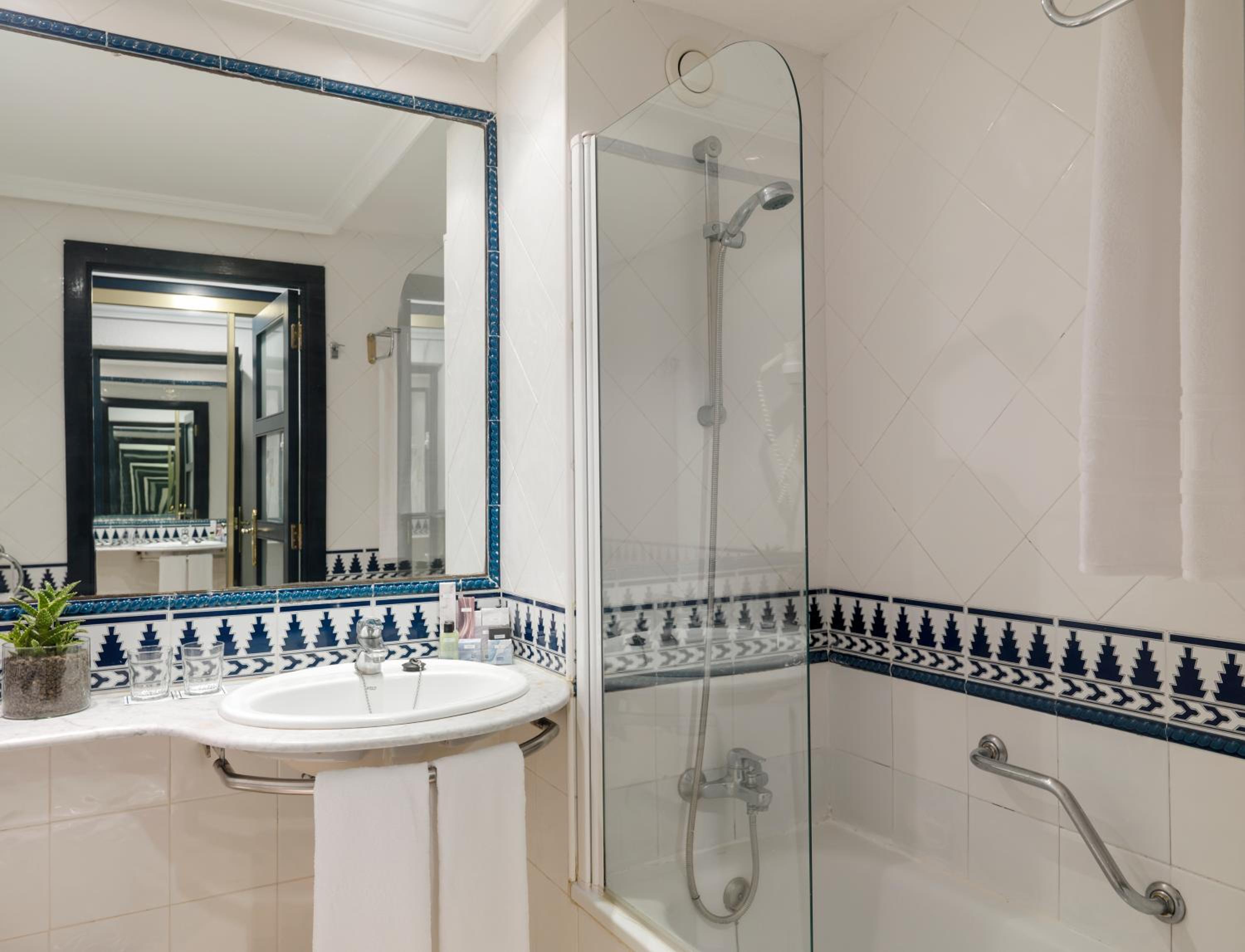 Standard Double Room with Sea View