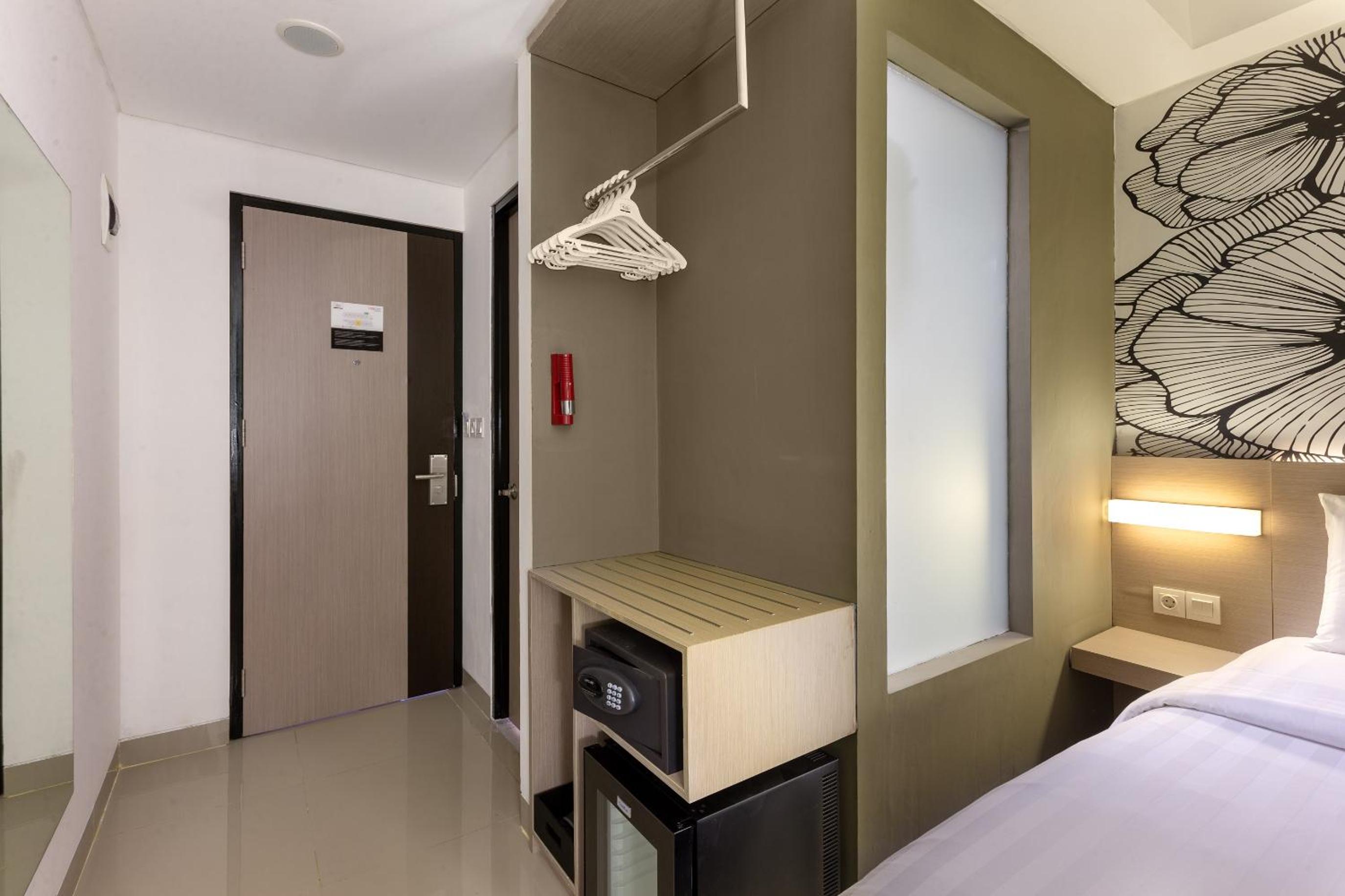 Standard Double or Twin Room - Photo 4