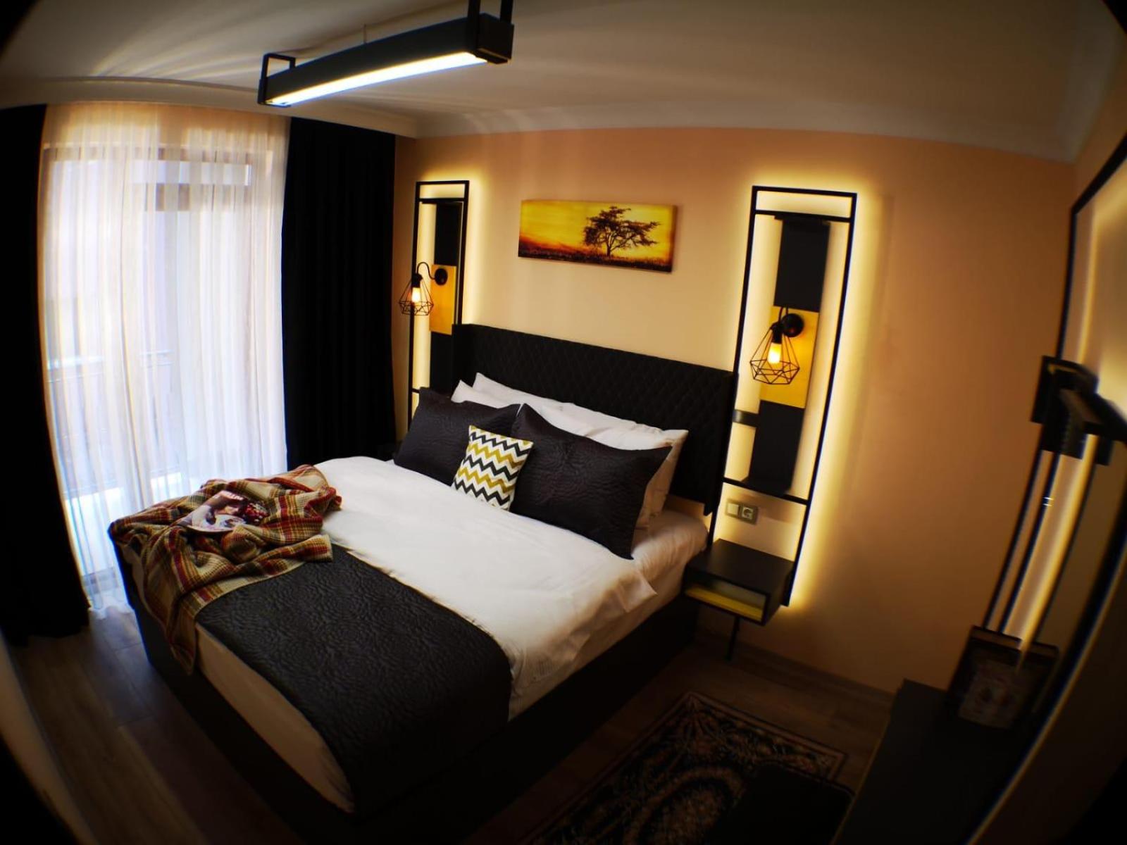 Executive Suite - Photo 7