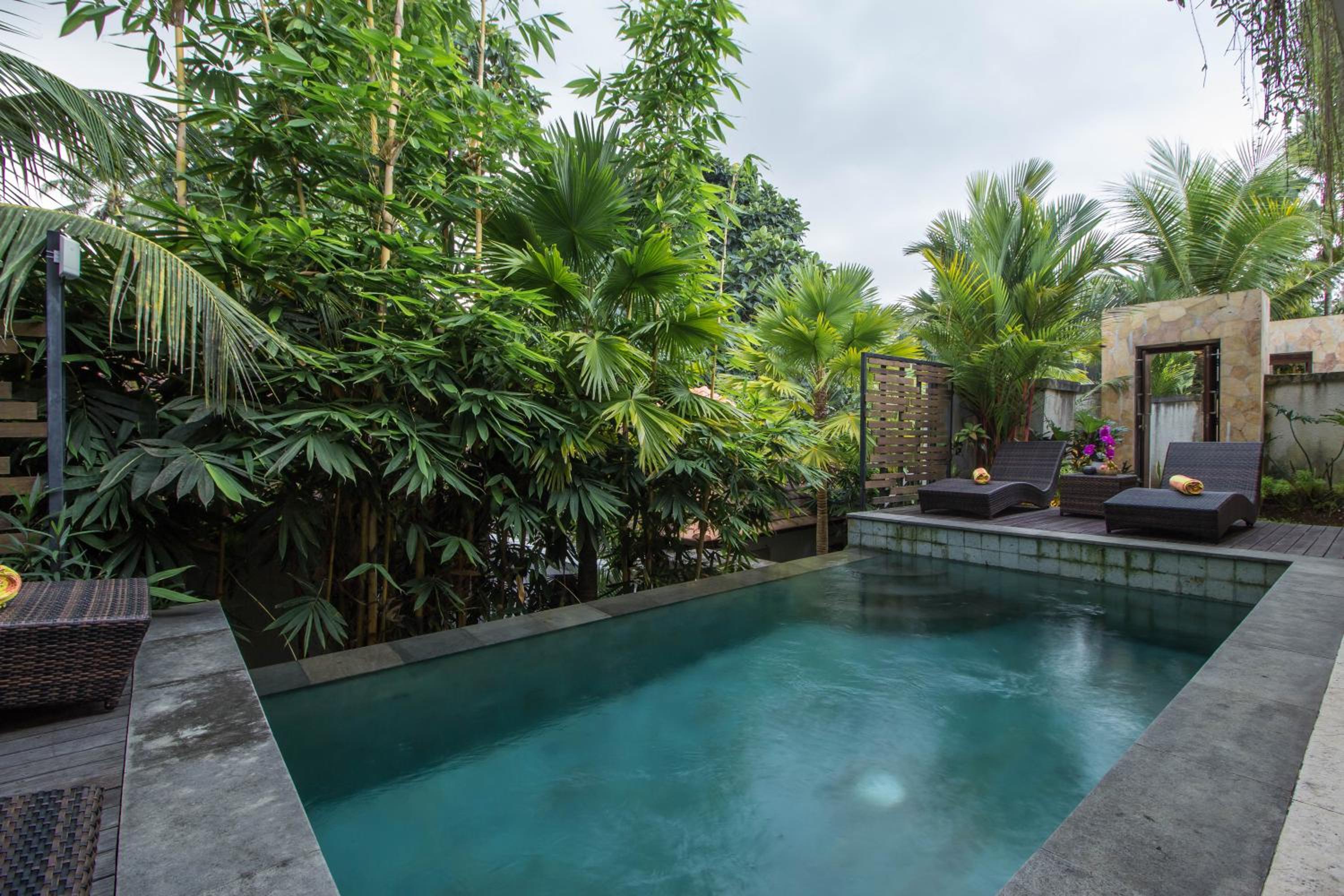 Villa with Private Pool - Photo 8