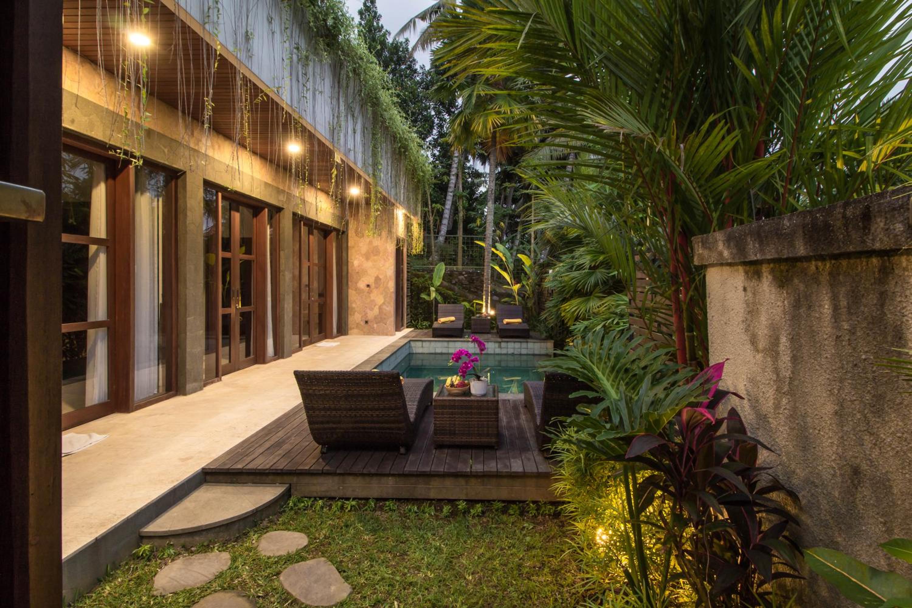 Villa with Private Pool - Photo 5