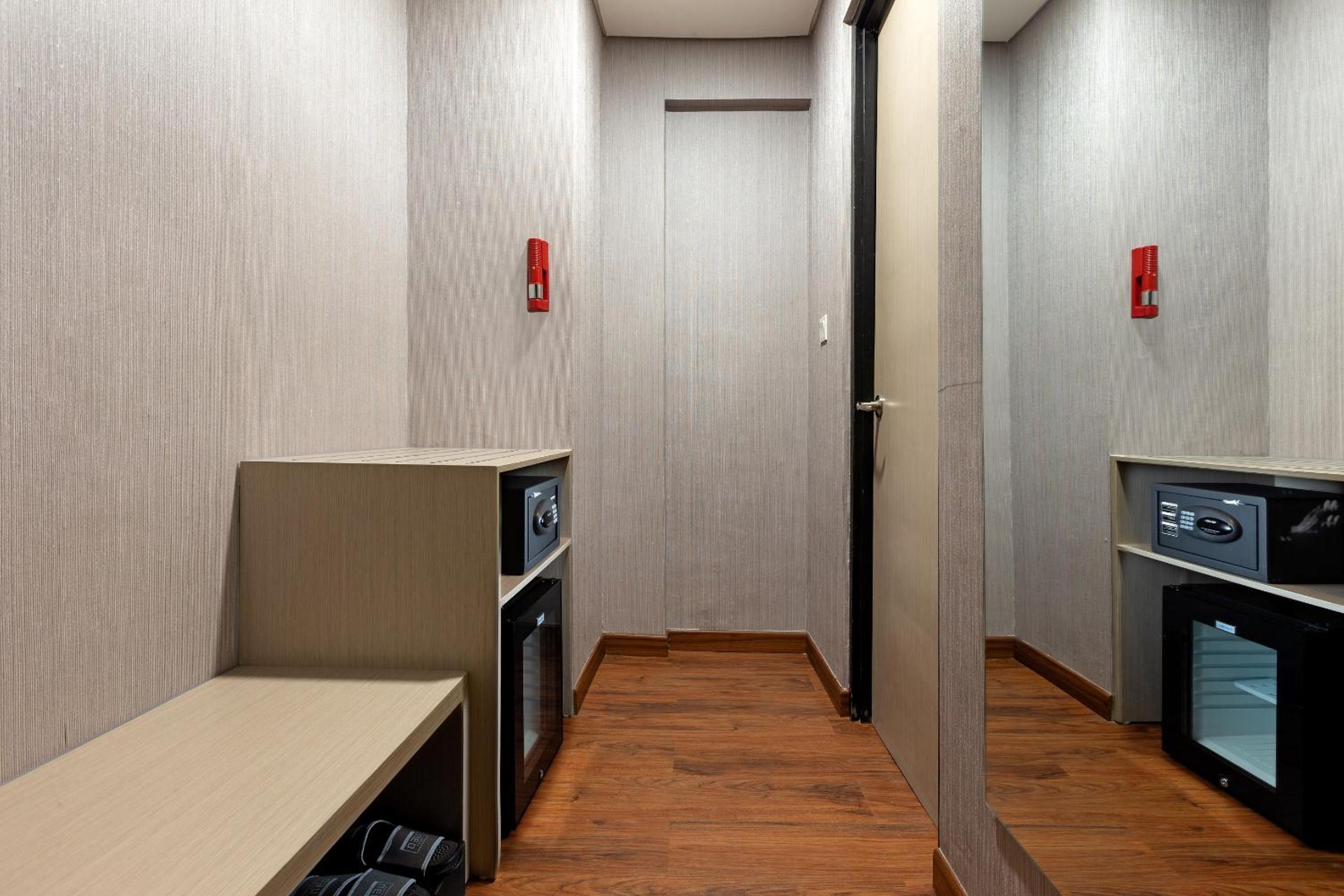 Suite - Photo 2