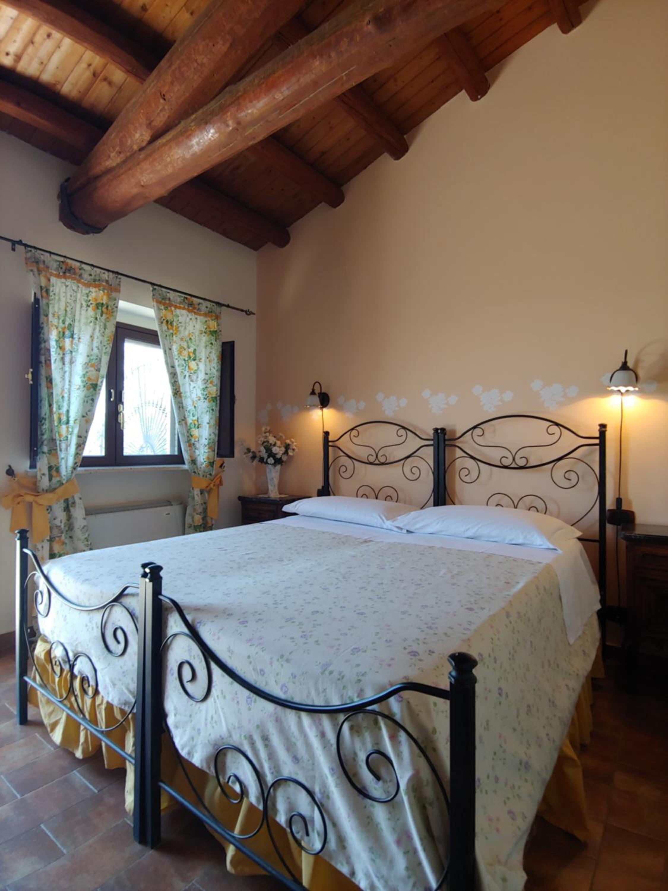 Family Room with Private Bathroom - Photo 1