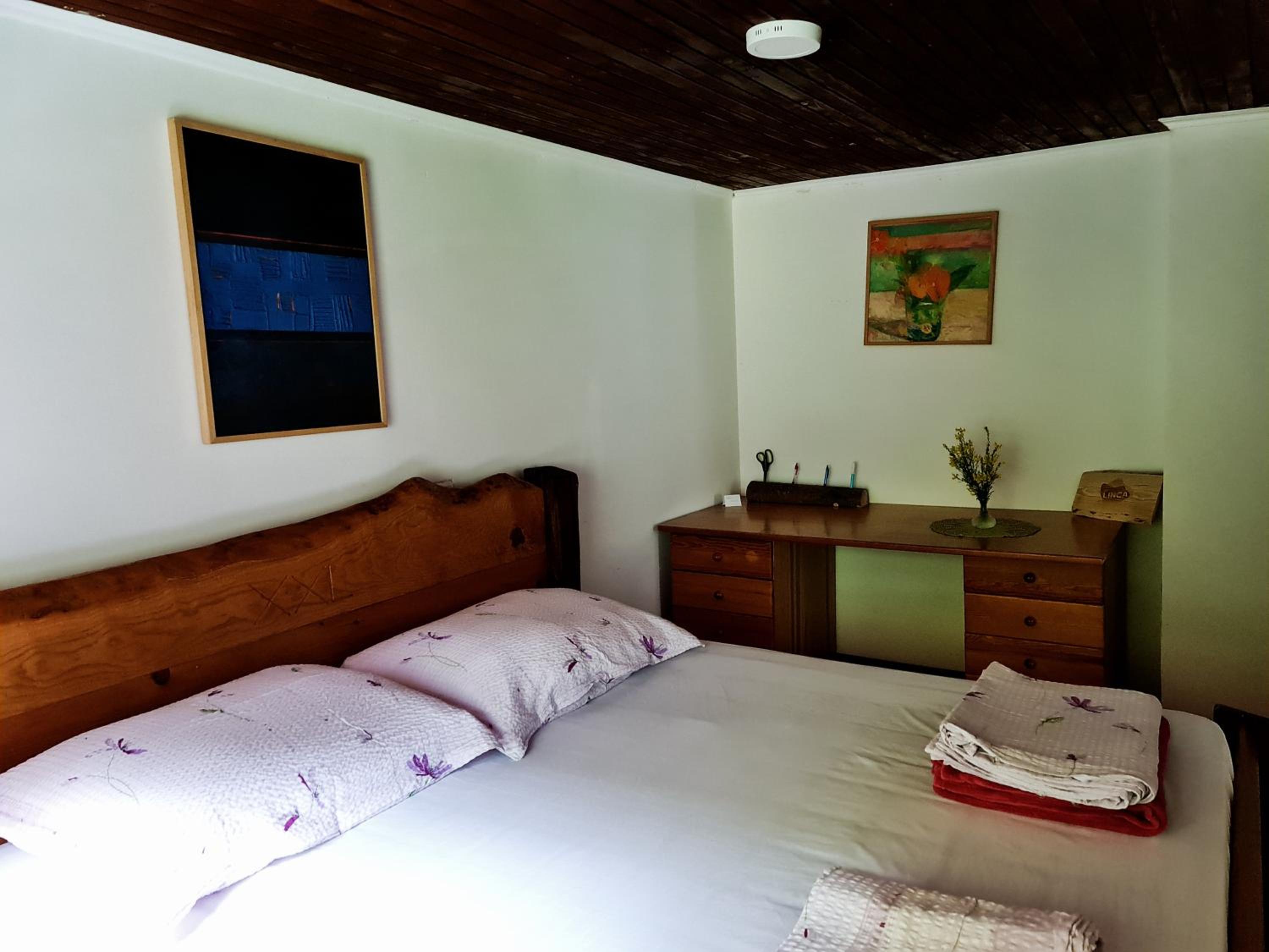 Three-Bedroom House photo 2
