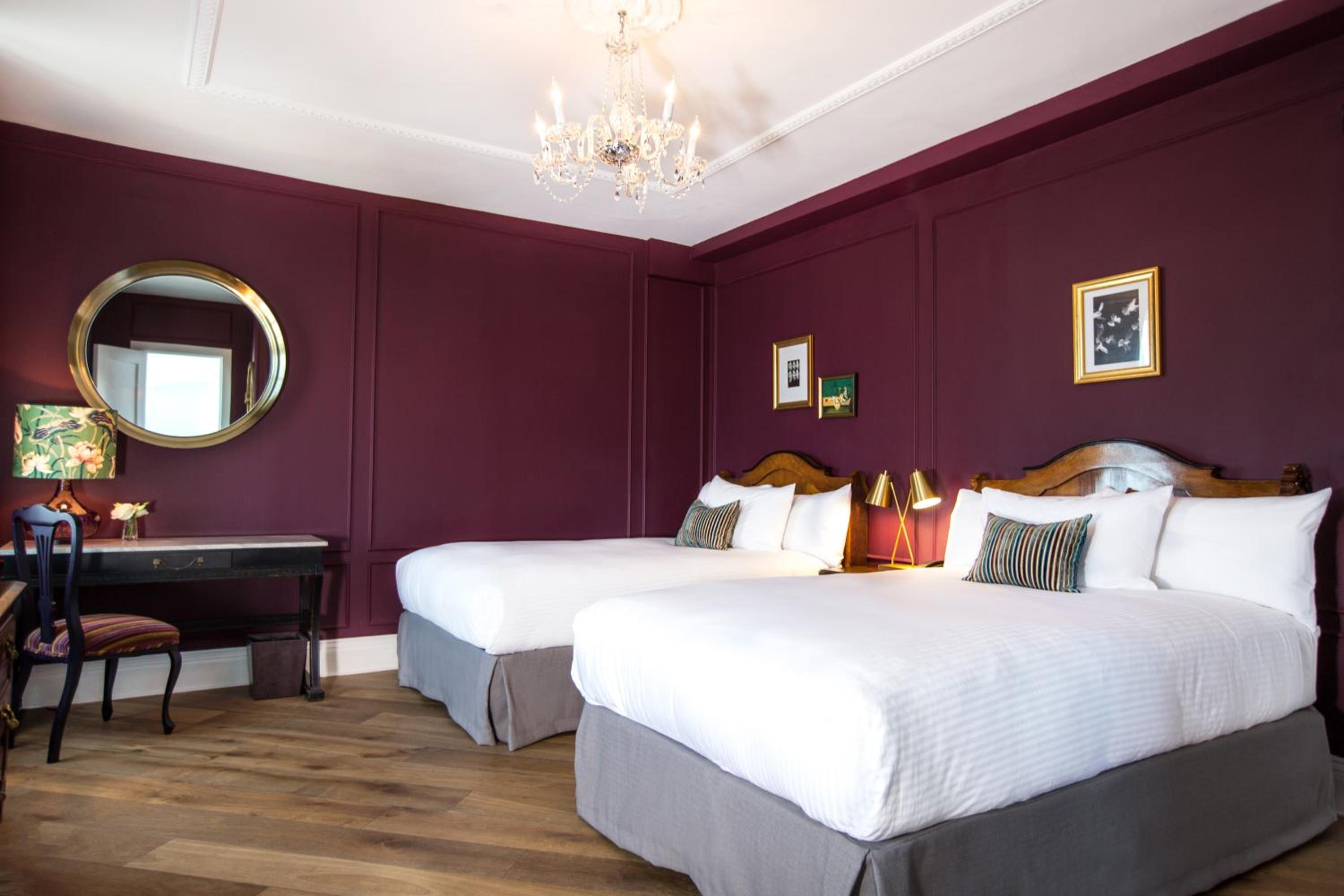 Classic Double Room with Two Double Beds photo 3