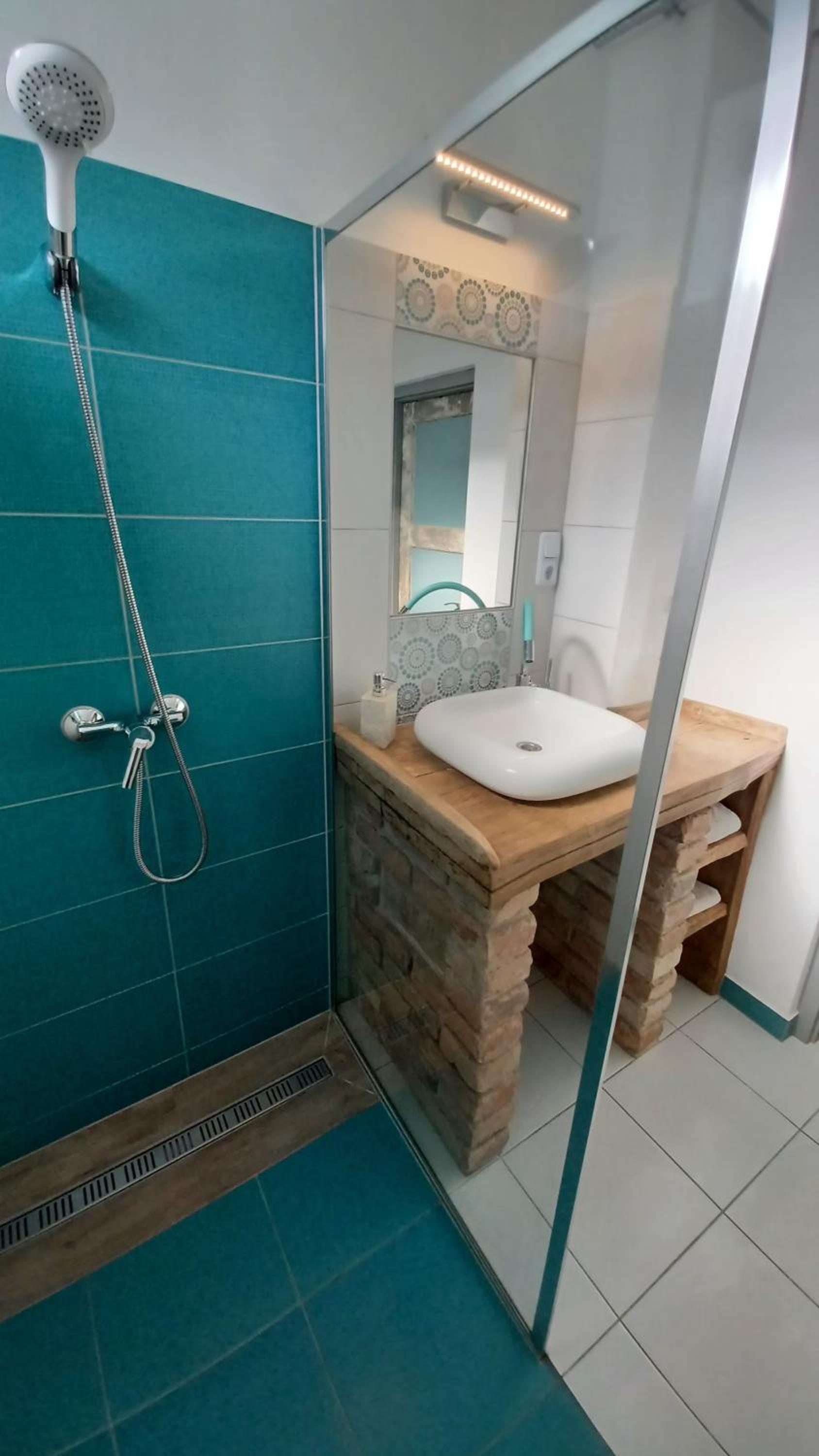 Two-Bedroom House photo 3