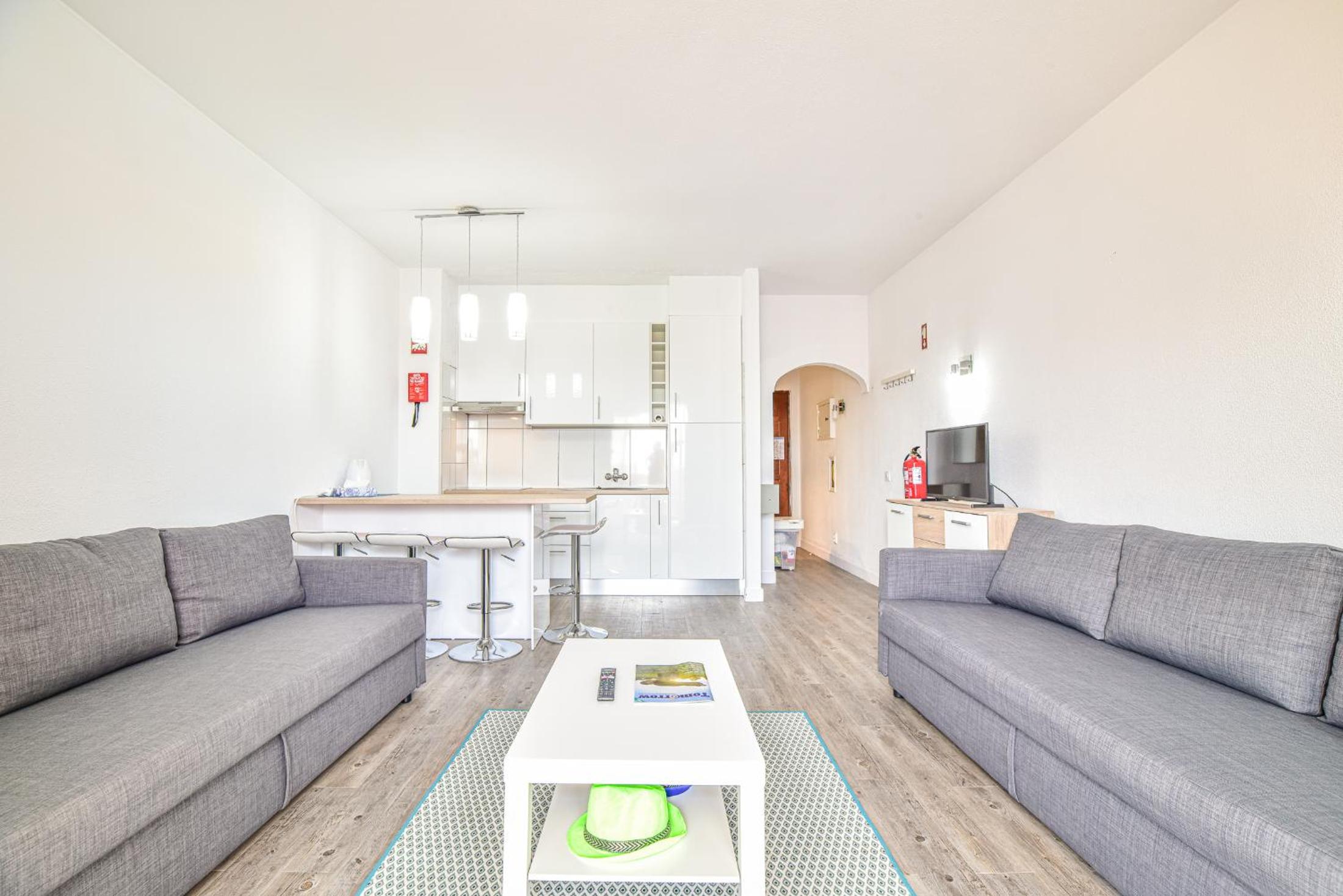 Studio Apartment with Sea View