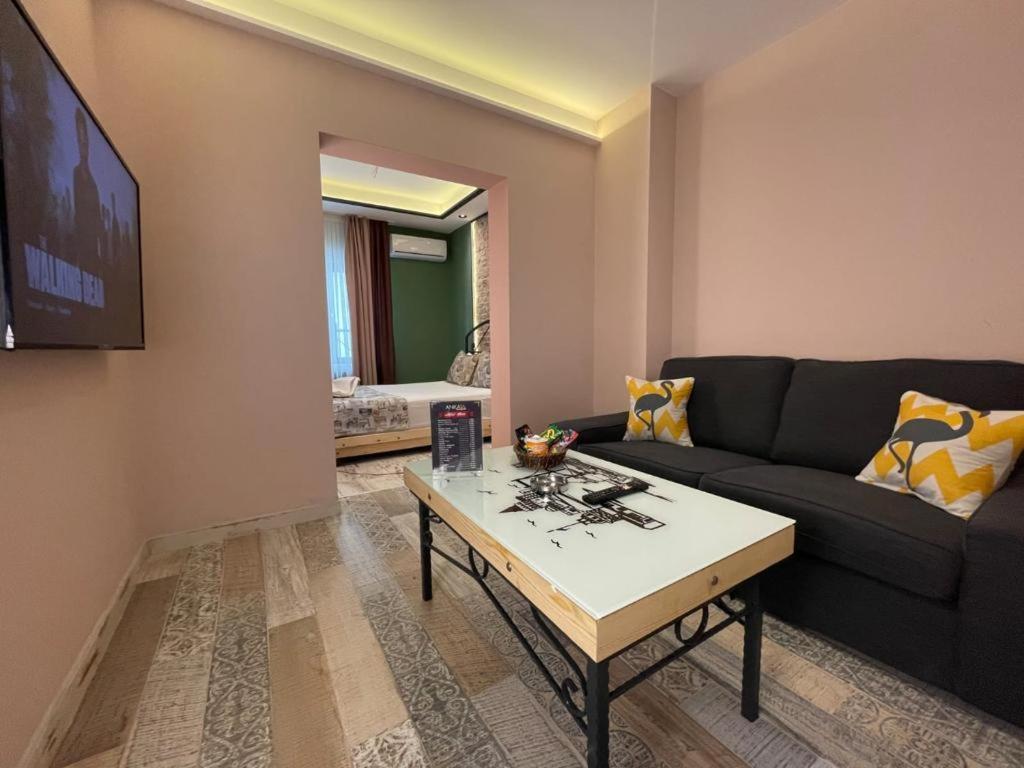 Deluxe Junior Suite - Photo 20