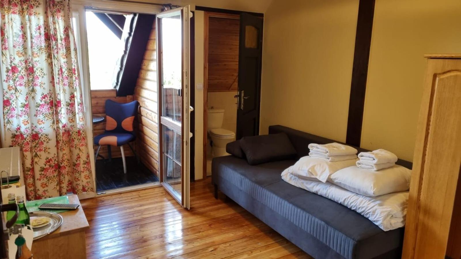 Classic Double Room - Photo 1