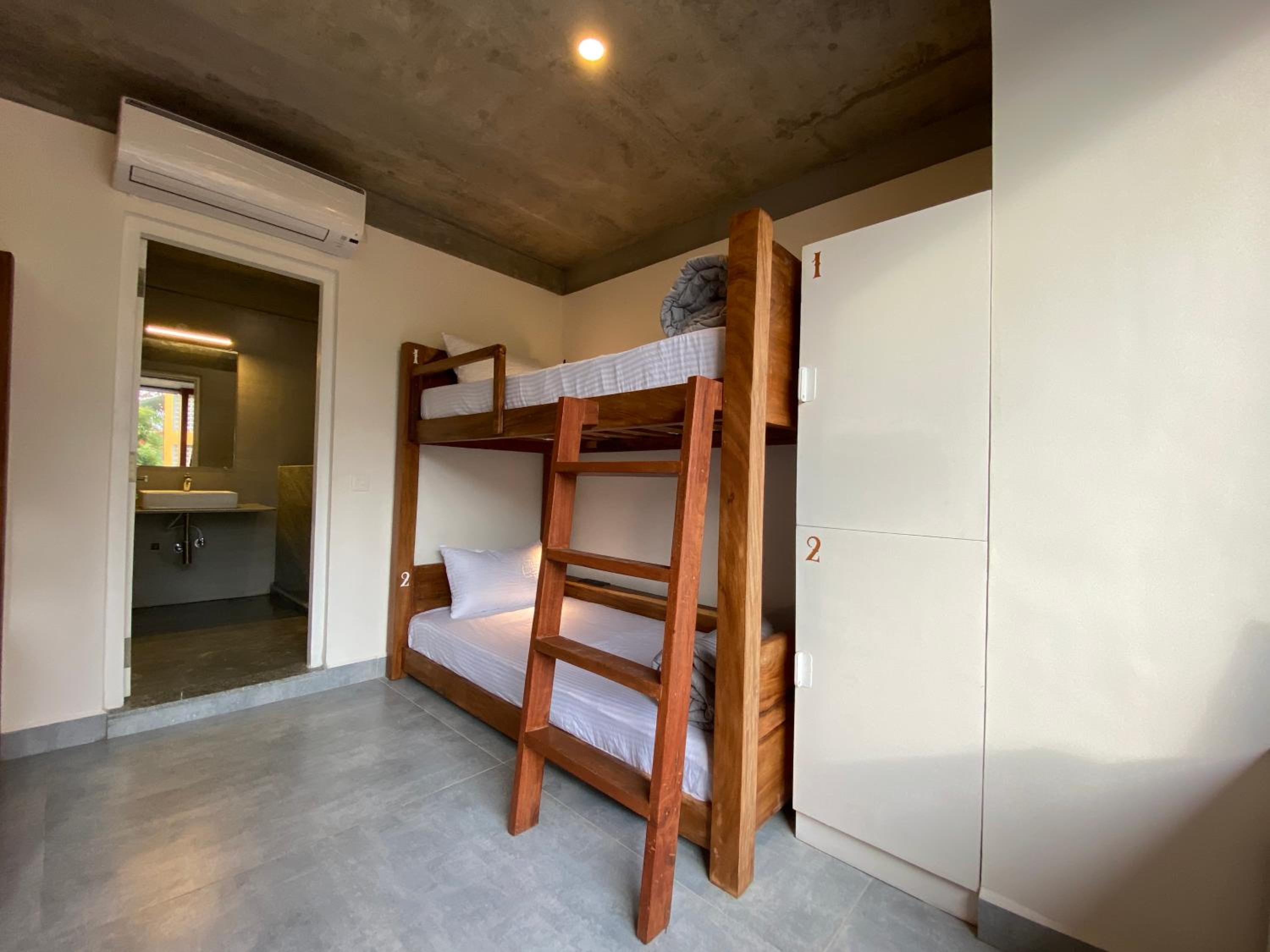 Bed in 4-Bed Mixed Dormitory Room photo 1