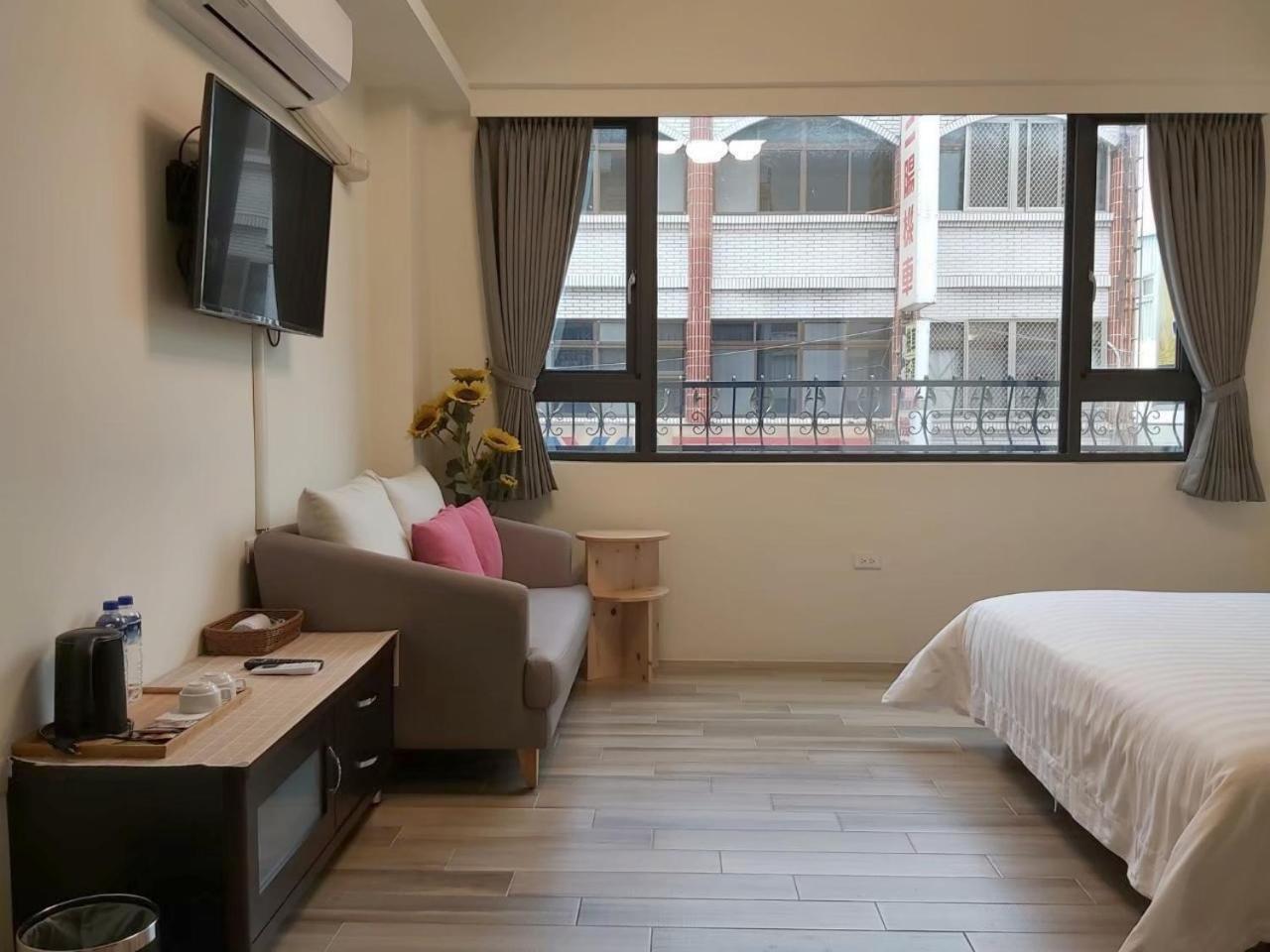 Double Room with Private Bathroom photo 1
