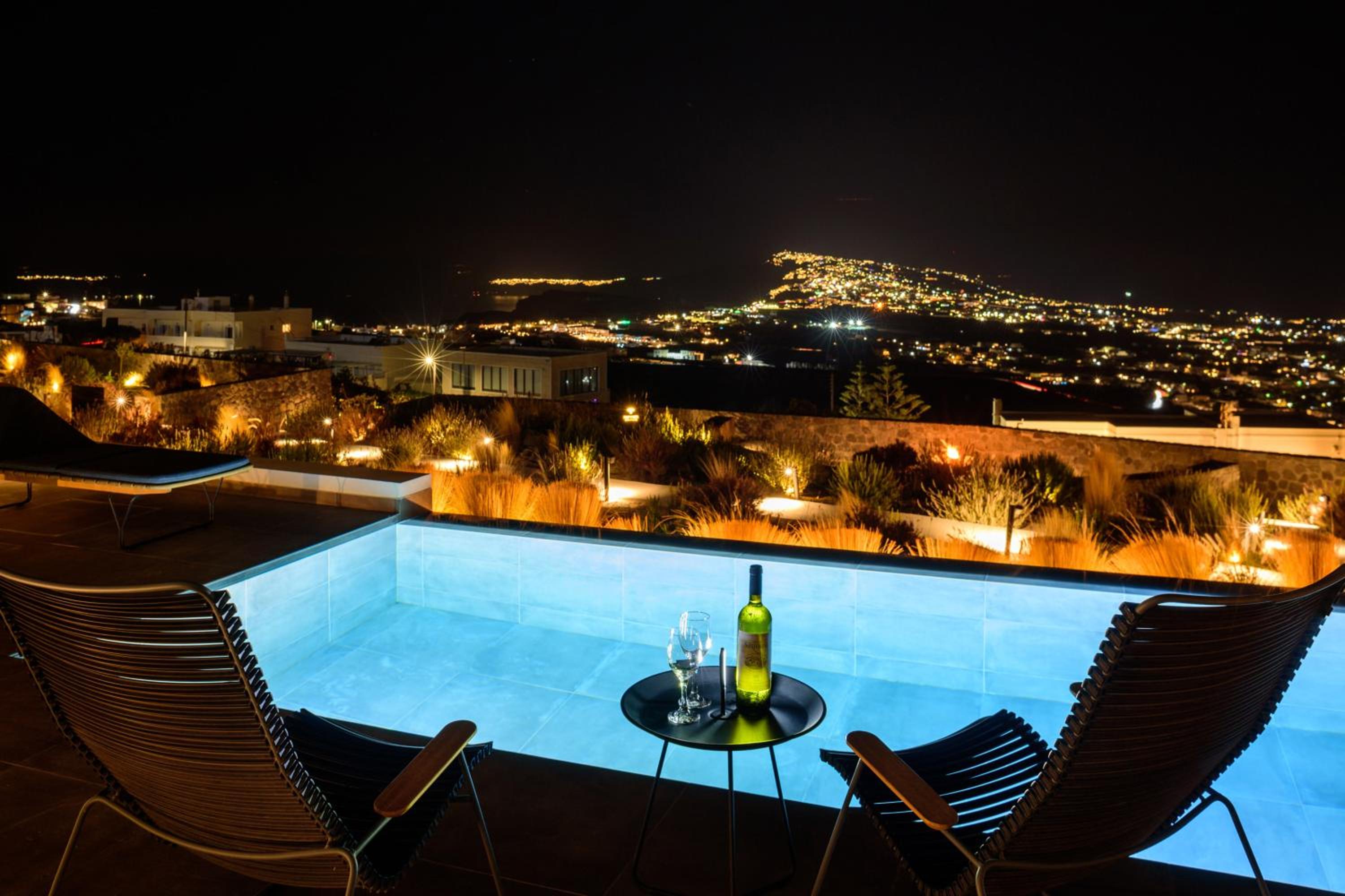 Executive Two Bedroom Suite with Private Heated Pool and Caldera View - Photo 7