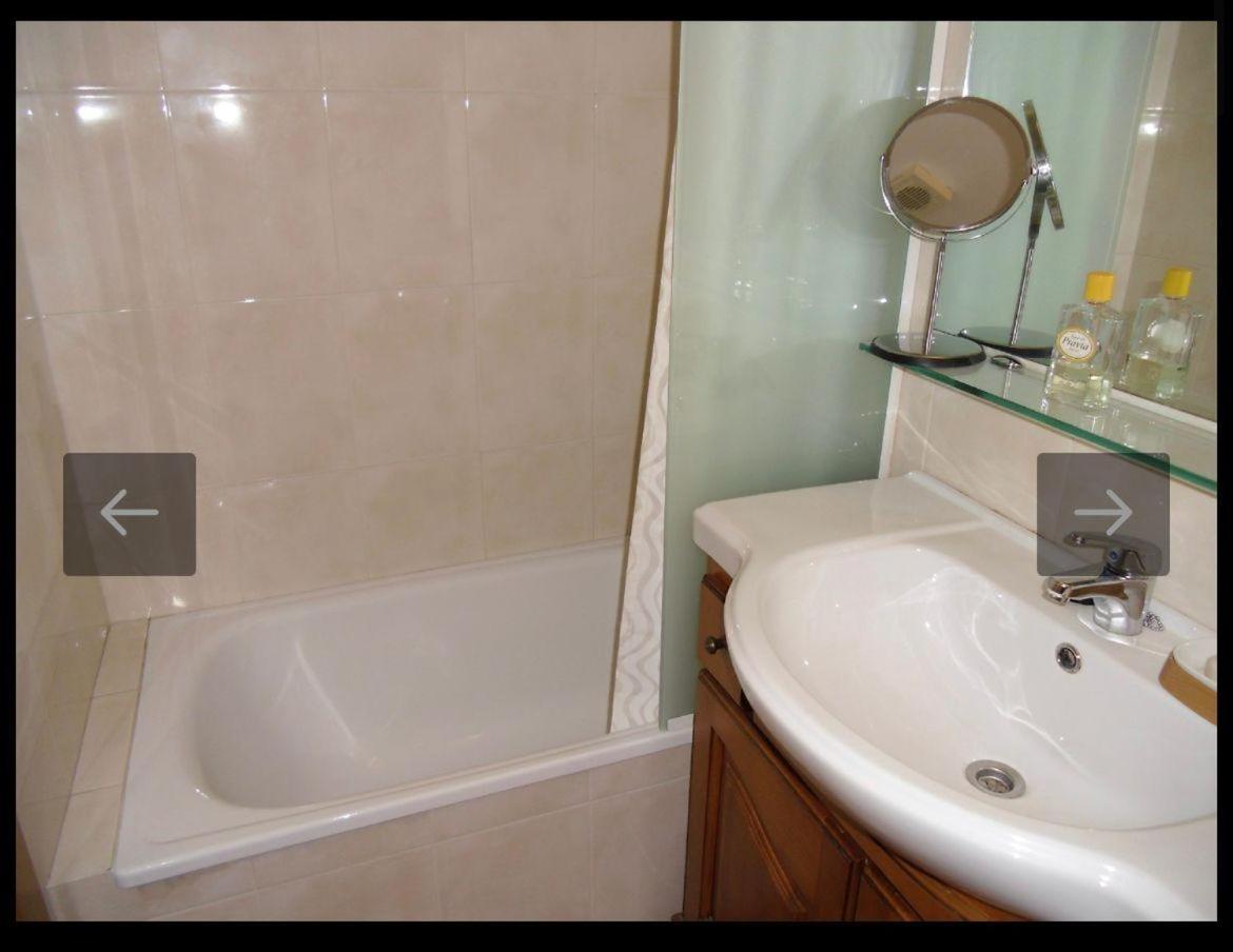 Two-Bedroom Deluxe Apartment with Balcony photo 2