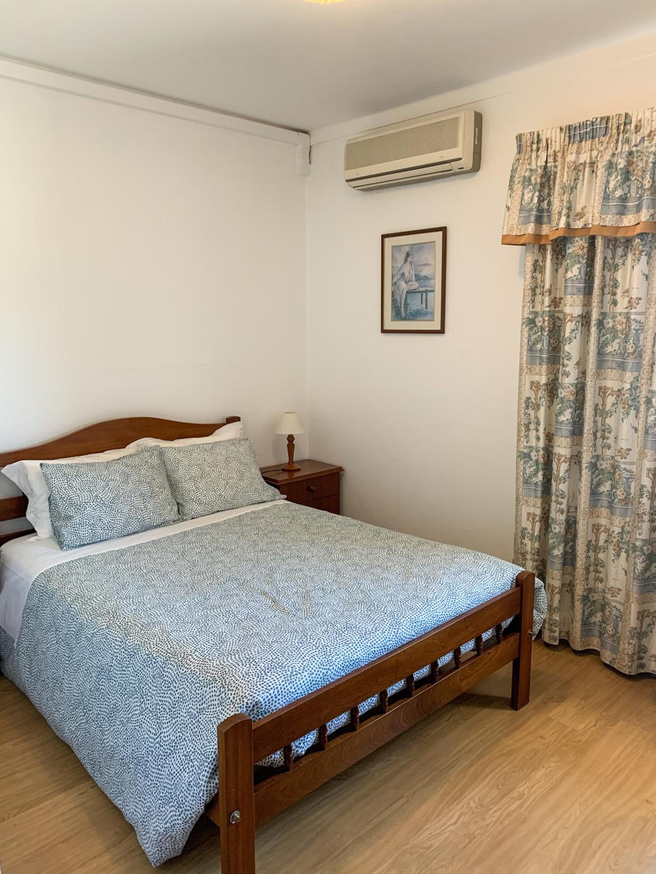 Small Double Room - Photo 3