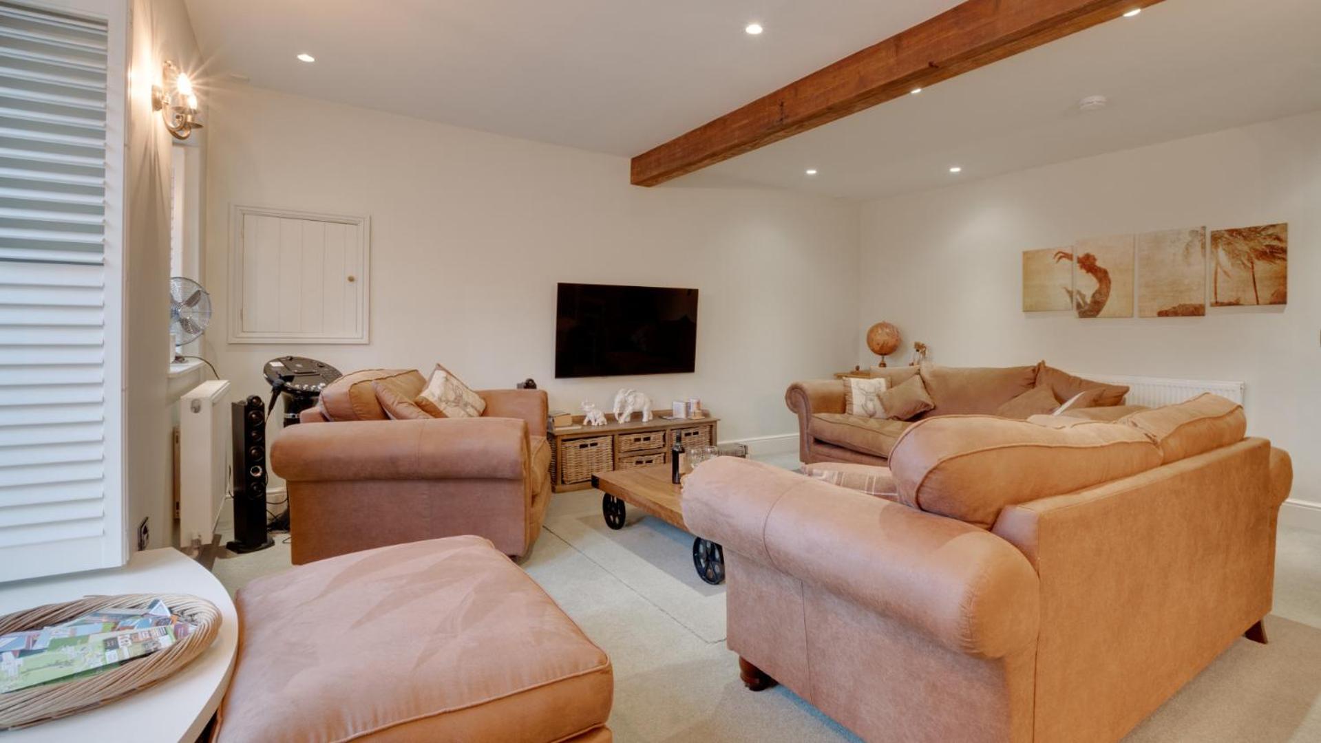 Four-Bedroom House photo 1