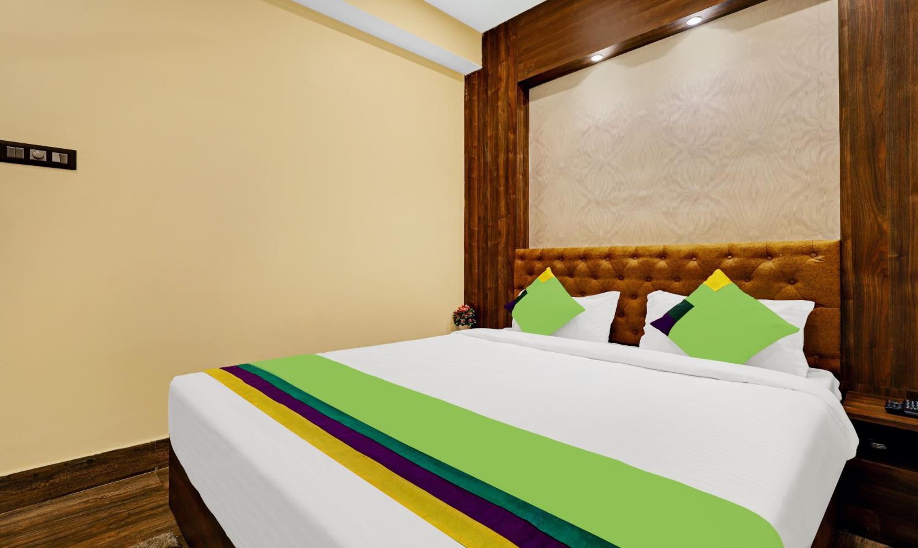 Standard  Room - Photo 9