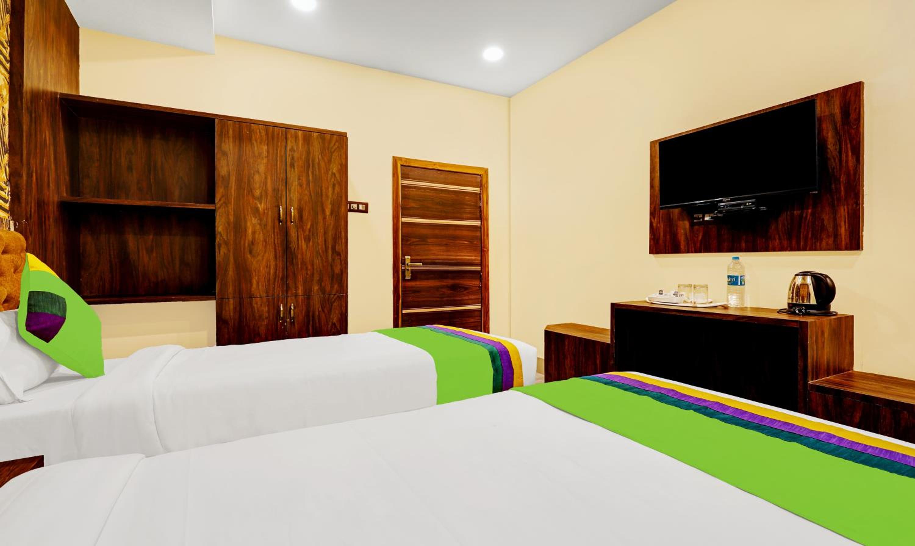 Standard  Room - Photo 12