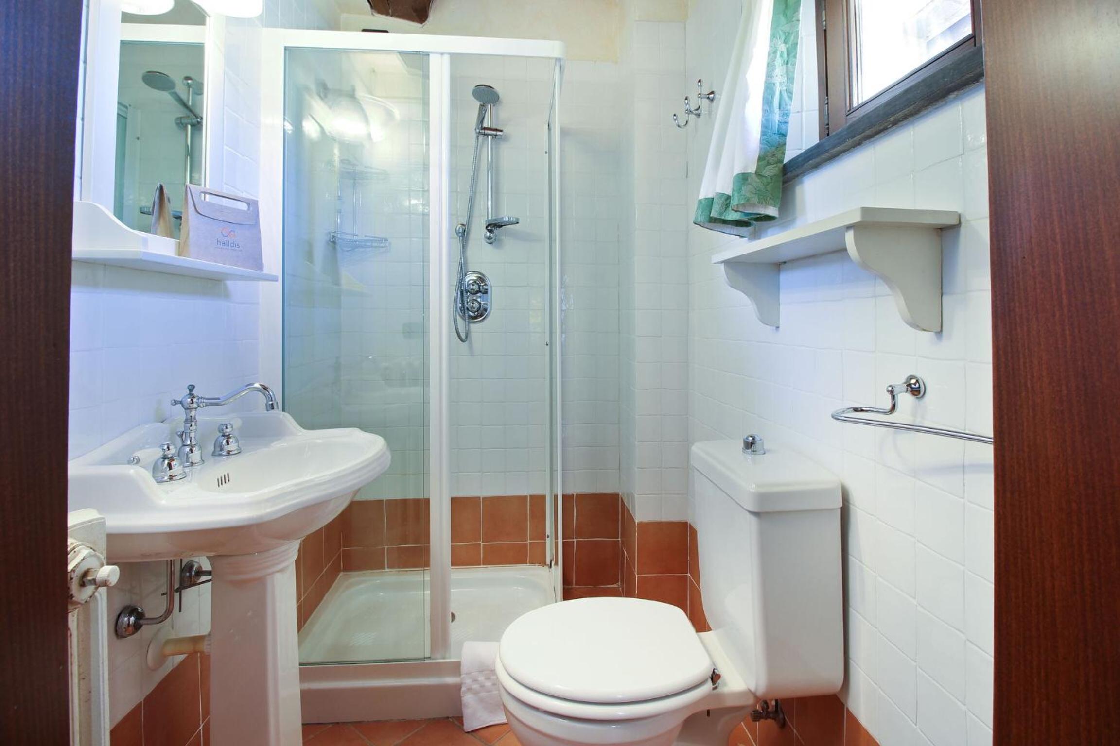 Apartment 3 photo 2