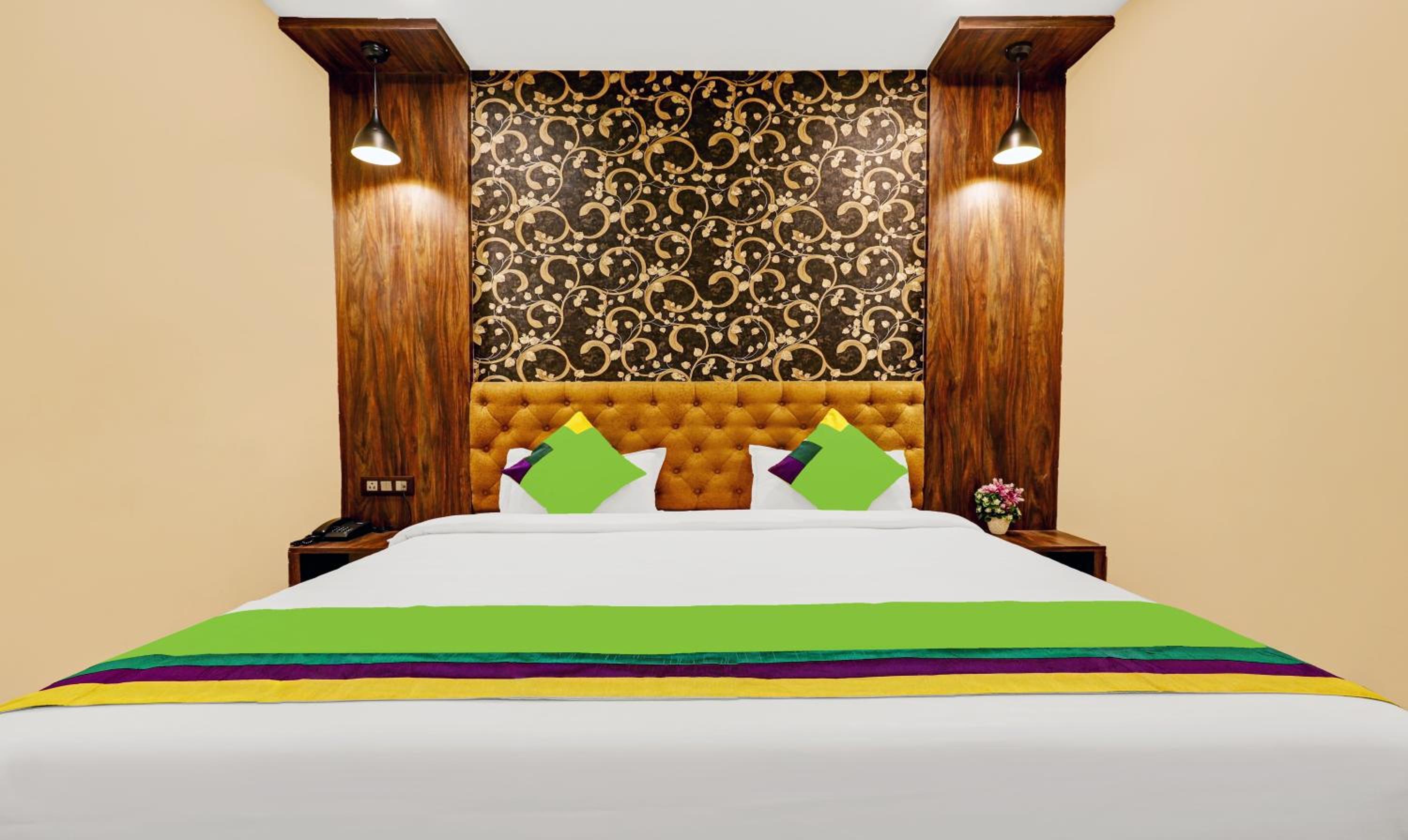 Deluxe  Room - Photo 3