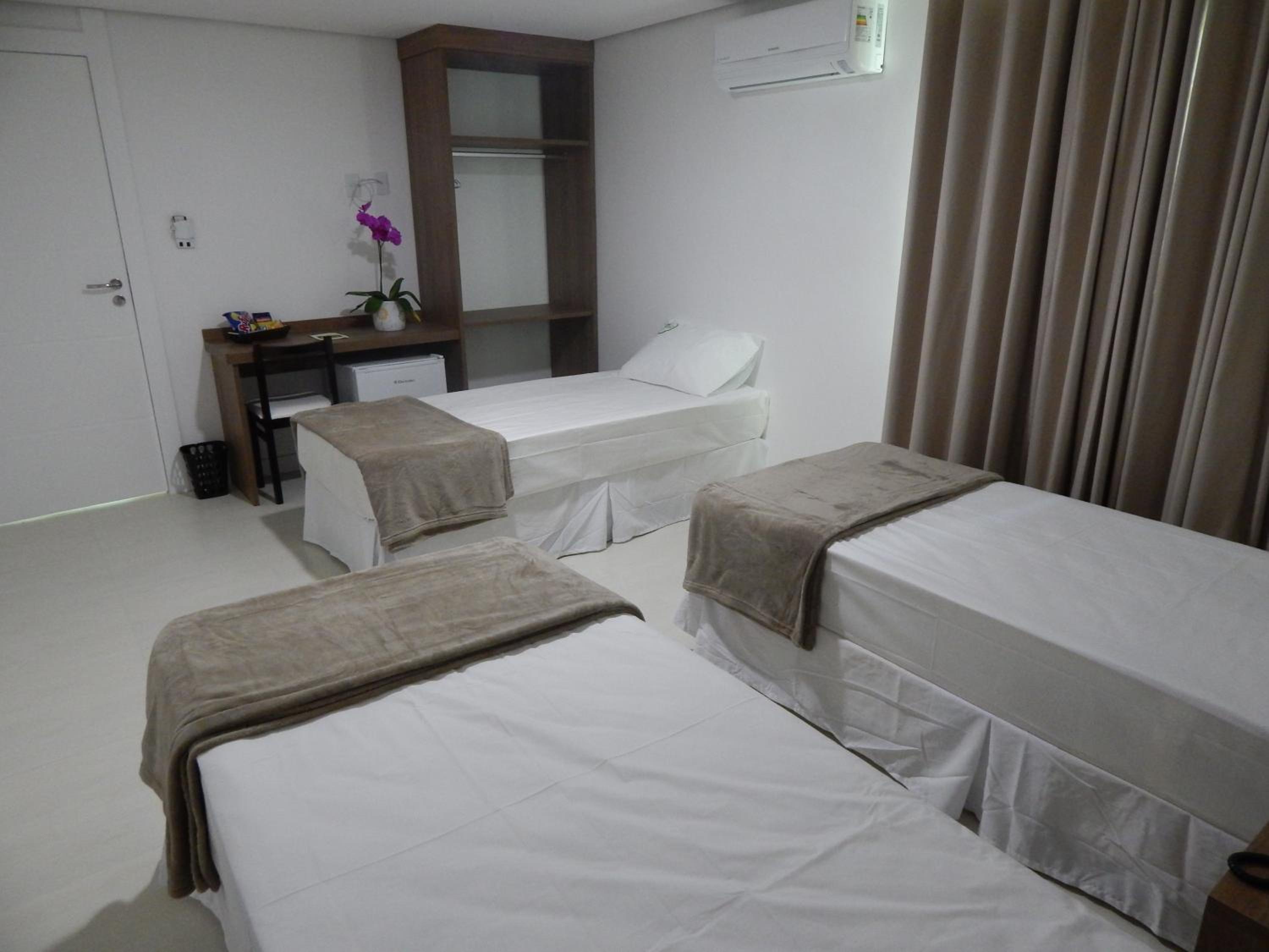 Triple Room - Photo 2