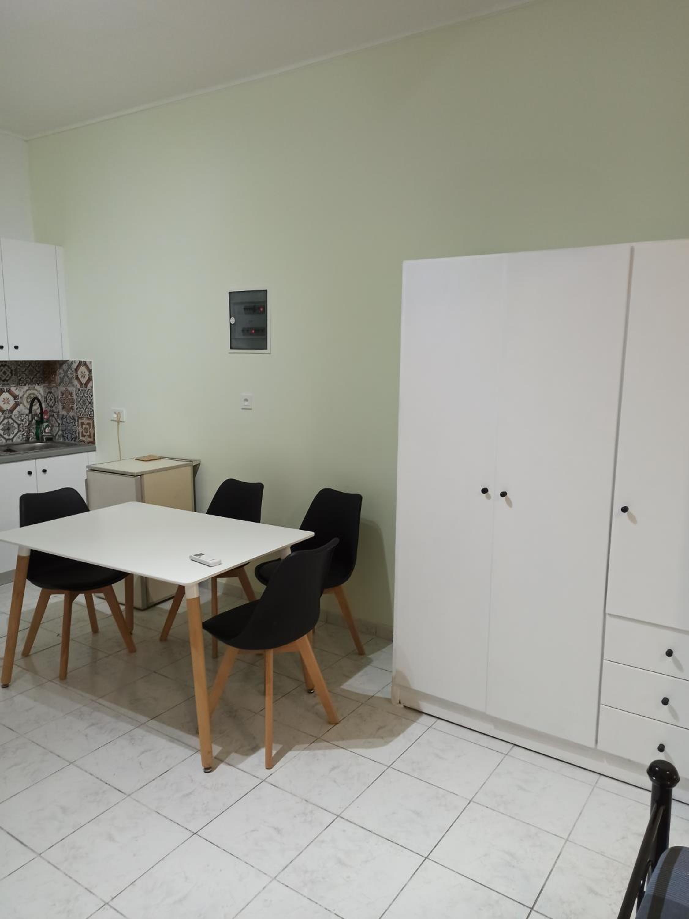 One-Bedroom Apartment photo 3