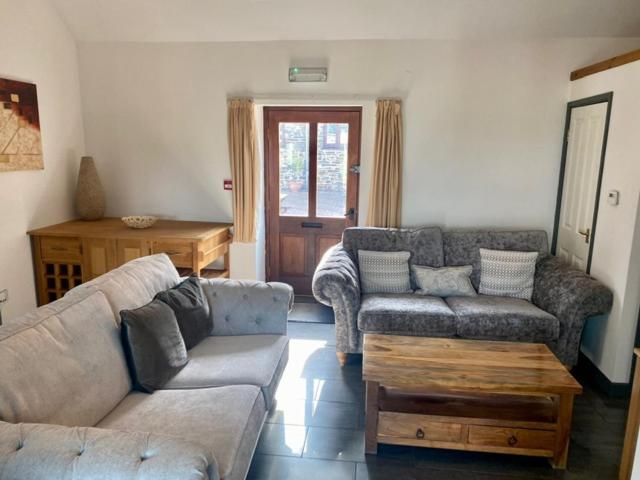 Two-Bedroom House - Photo 17