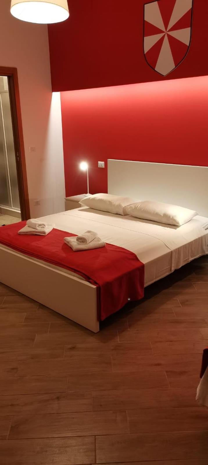 Economy Triple Room