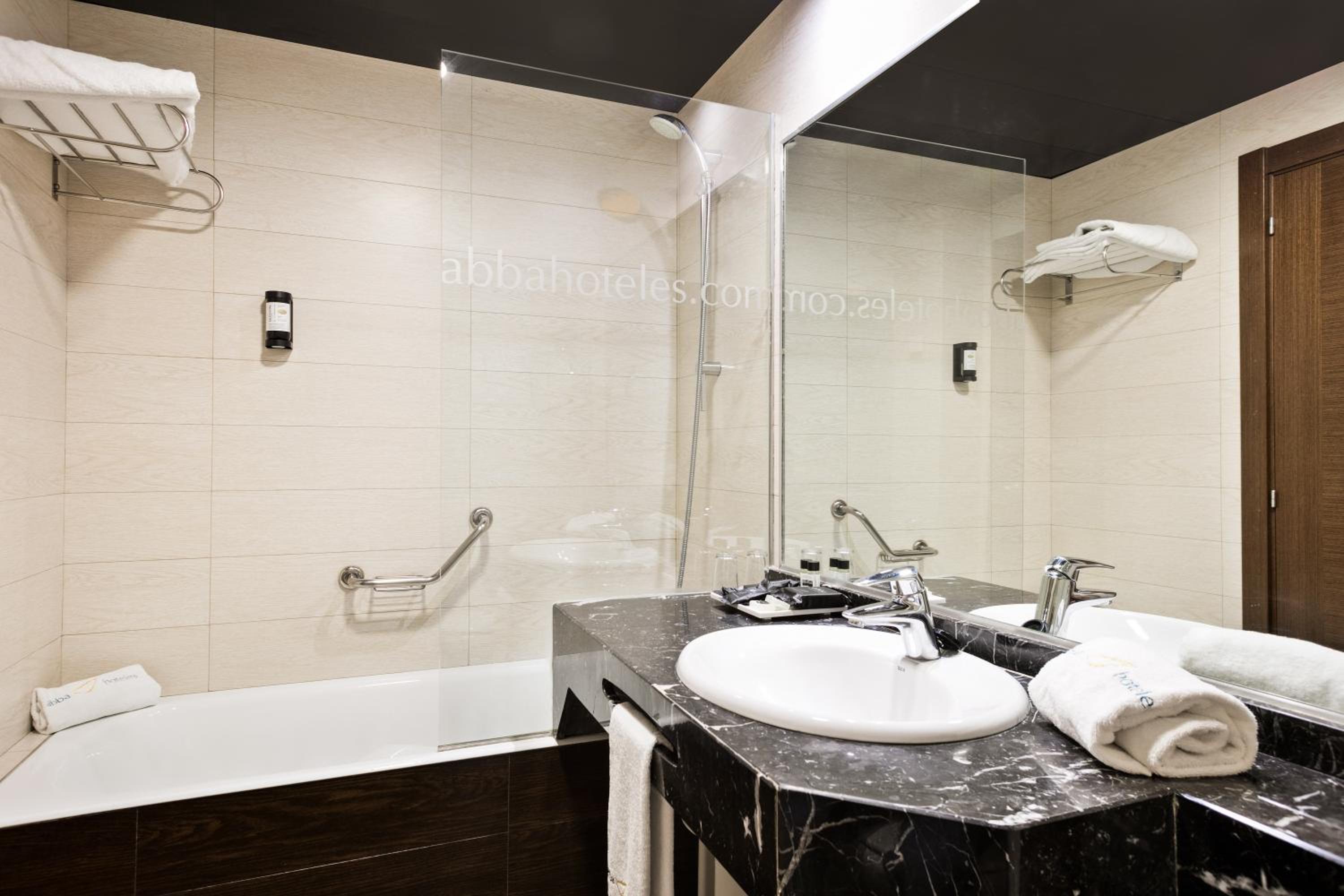 Single Room - Photo 5