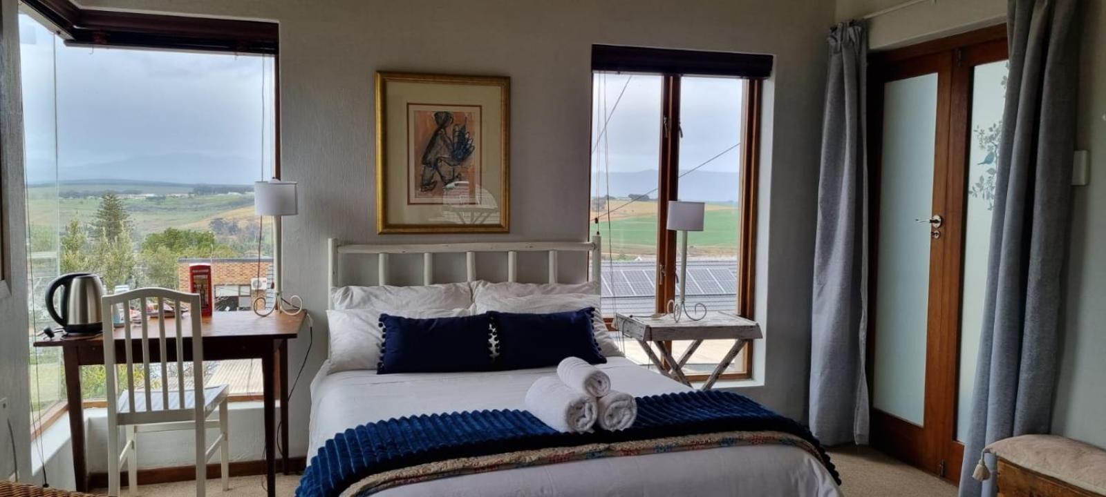 Small Double Room - Photo 1