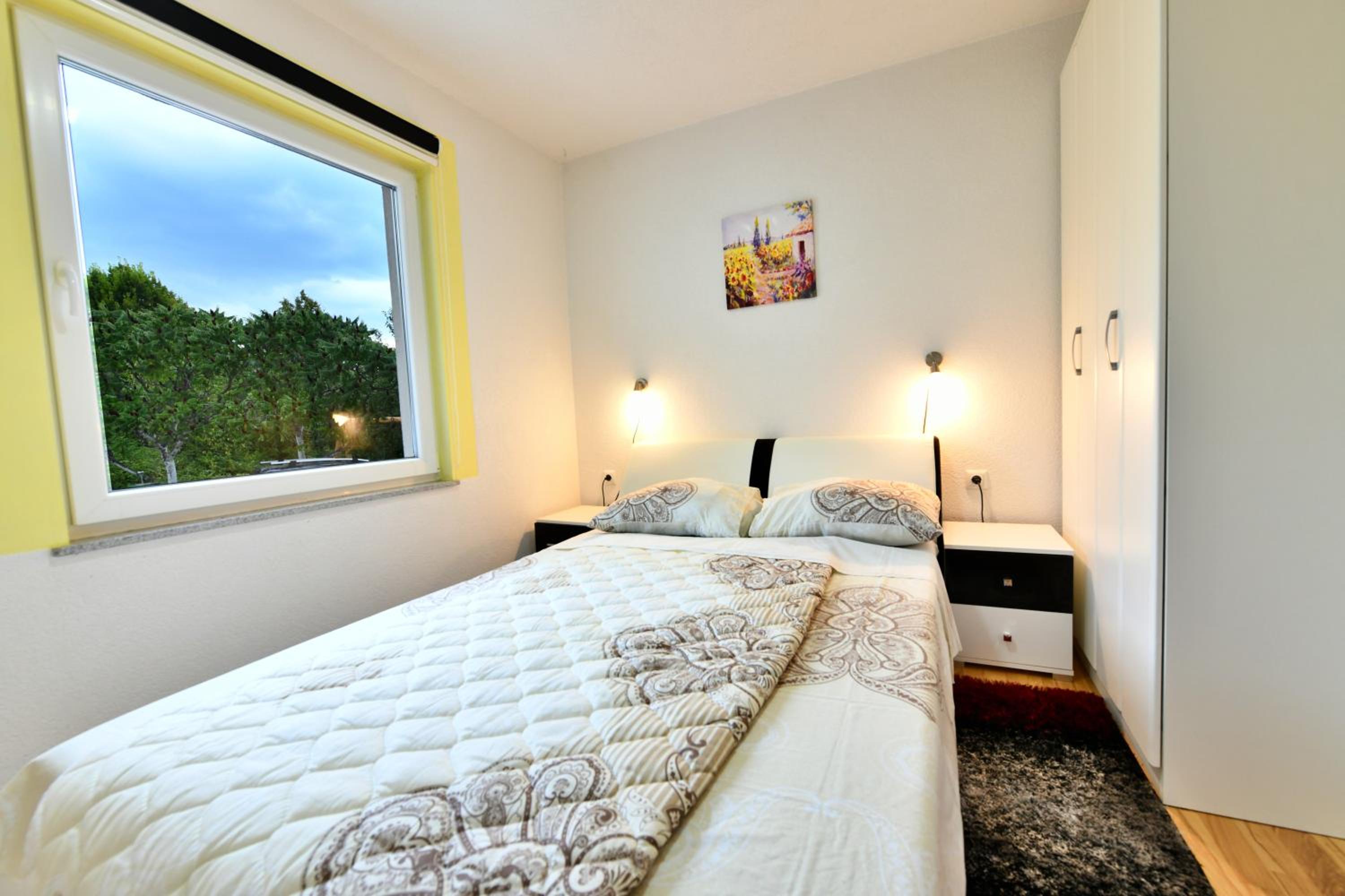 Three-Bedroom Apartment - Photo 5